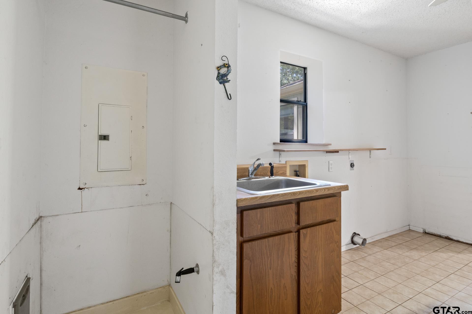 147 County Road 2608