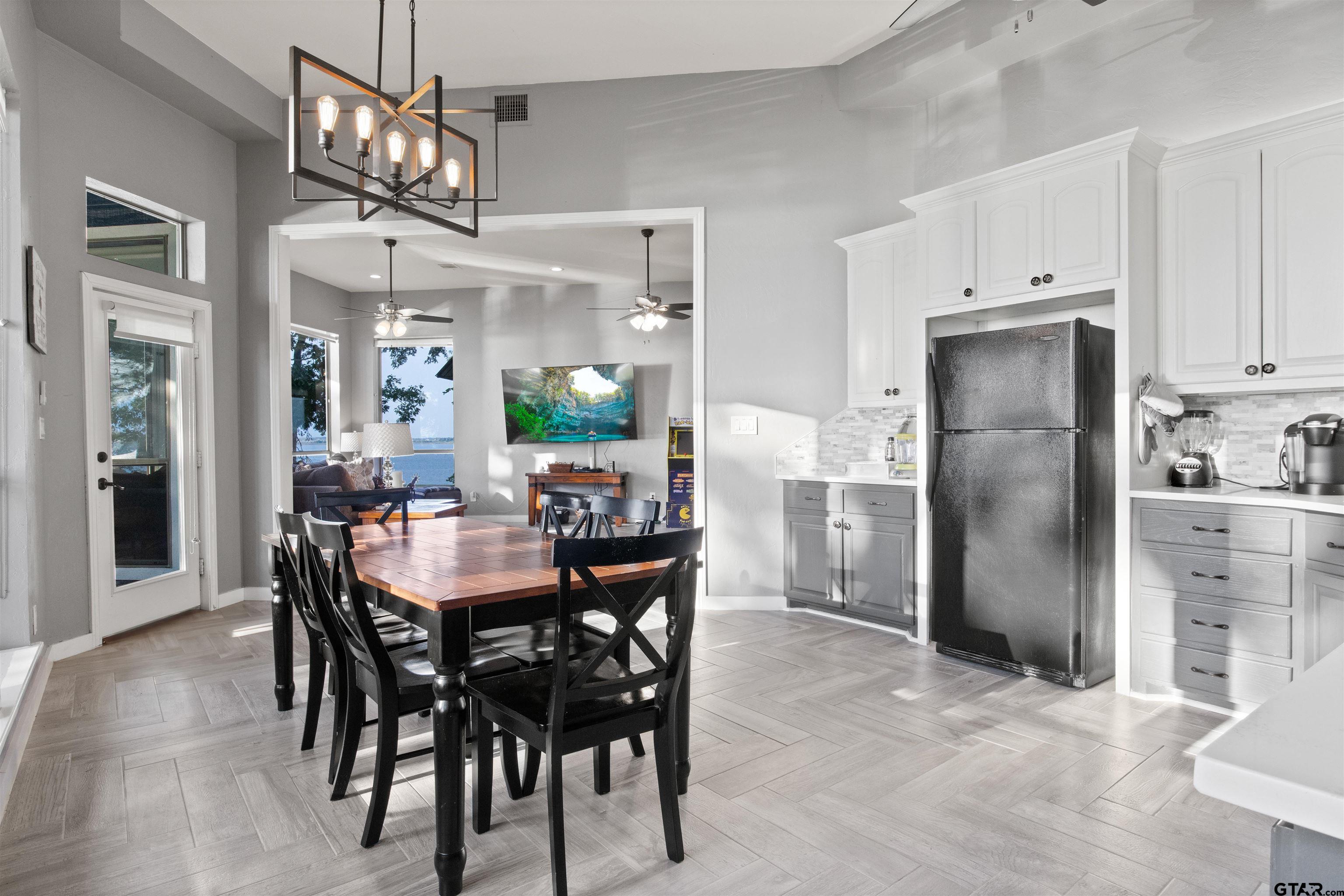 385 County Road 2610