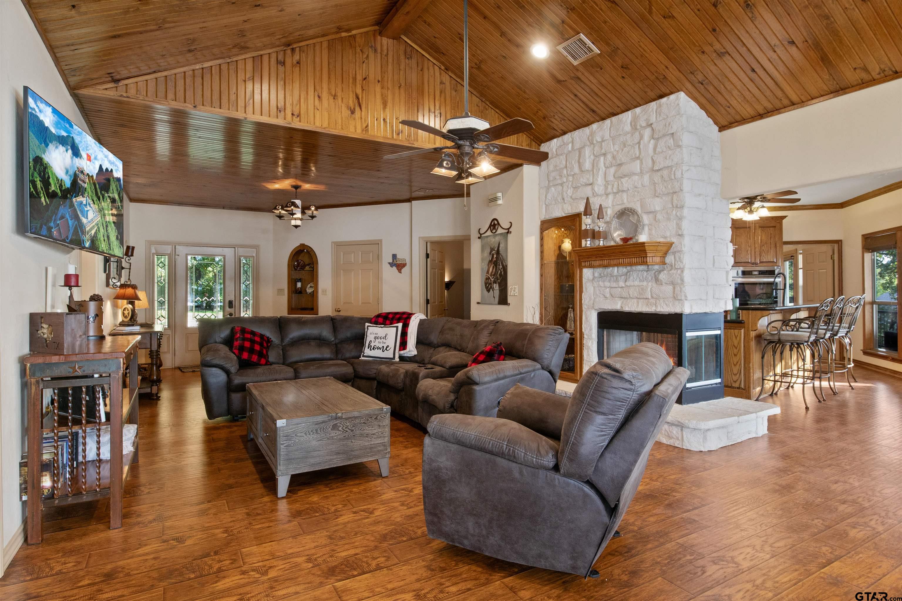 385 County Road 2610