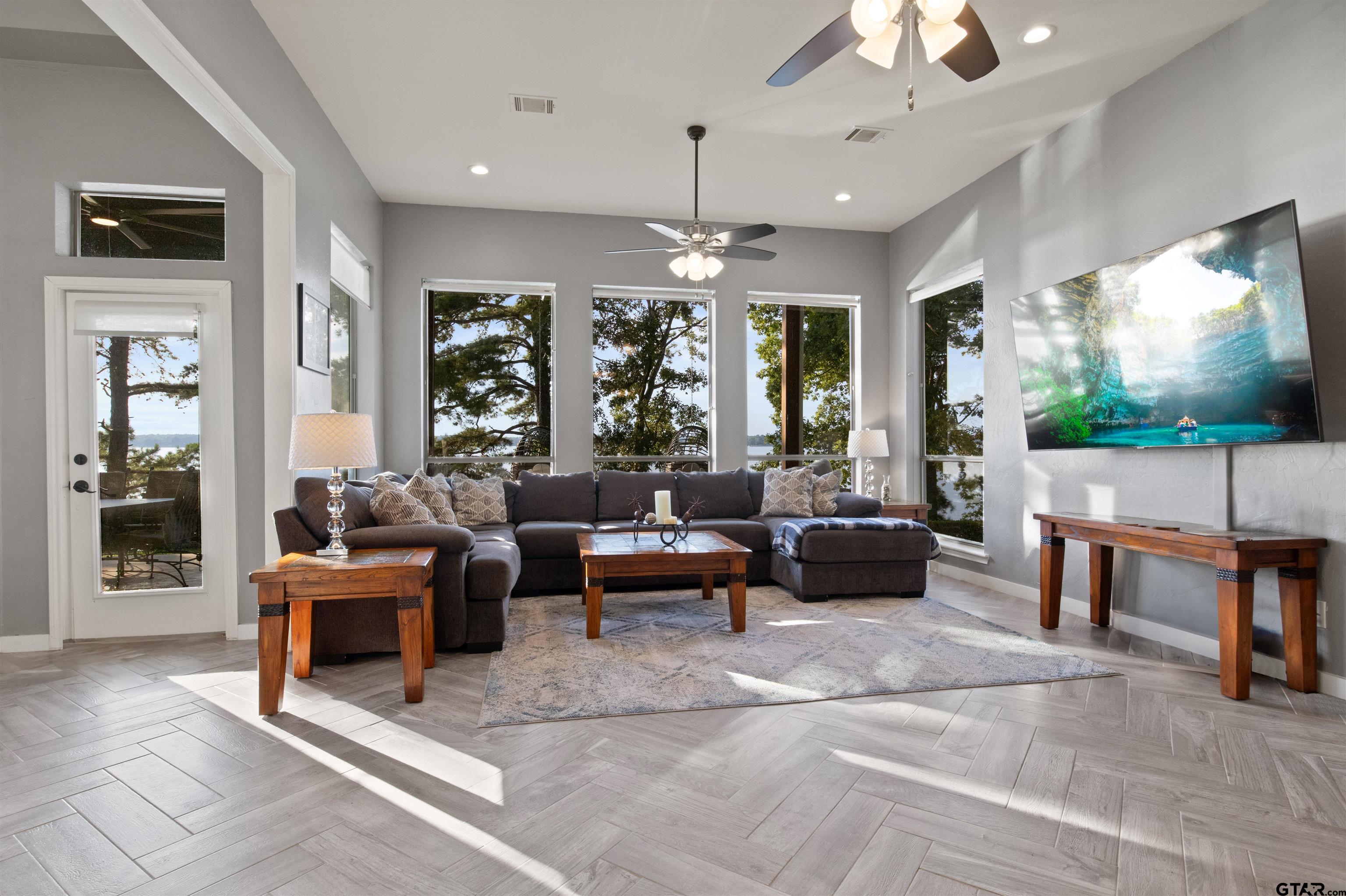 385 County Road 2610