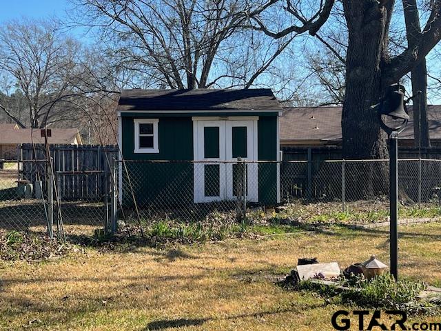 216 Arch Davis