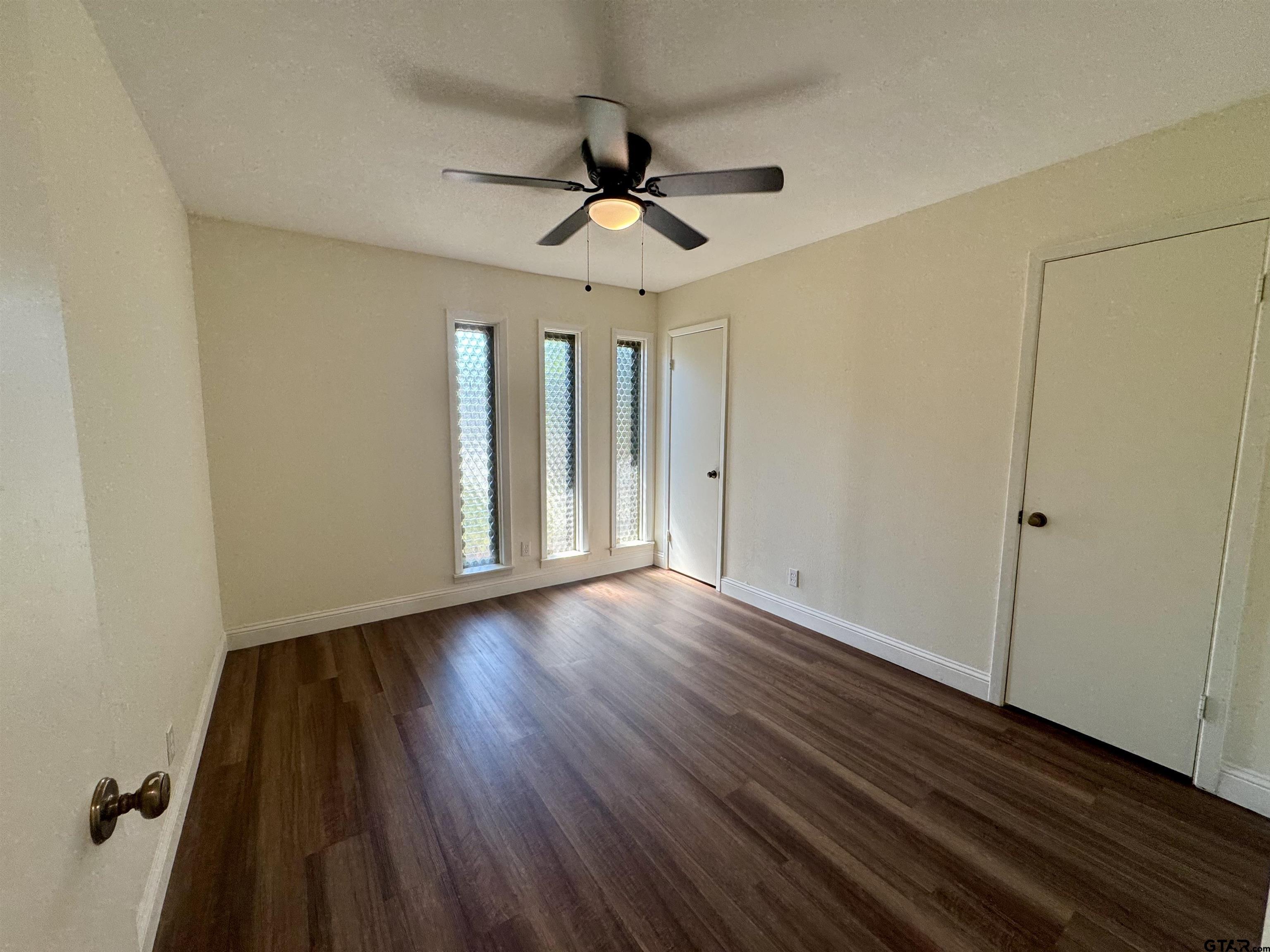 220 Guadalupe