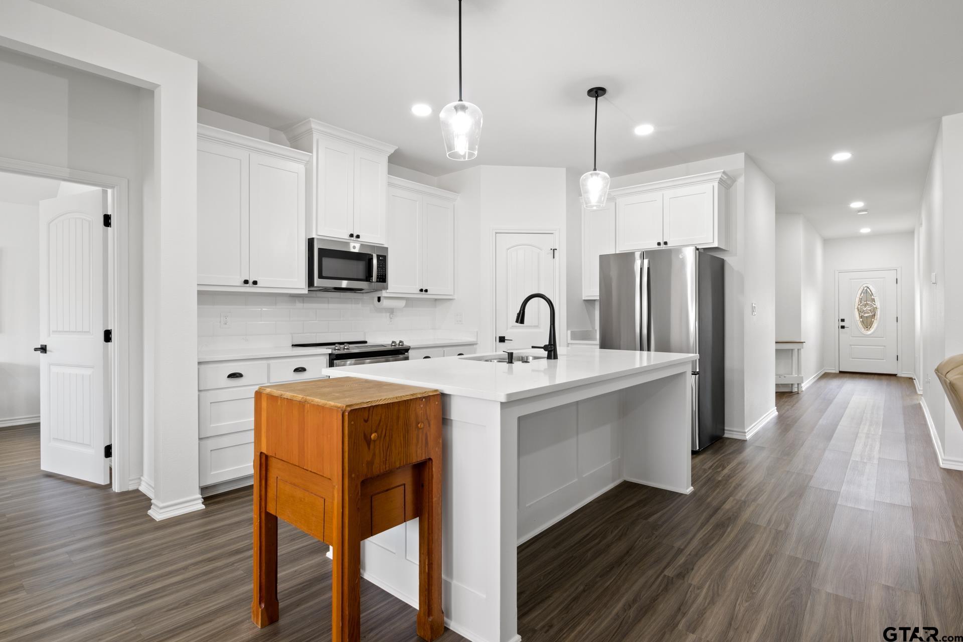103 St. James