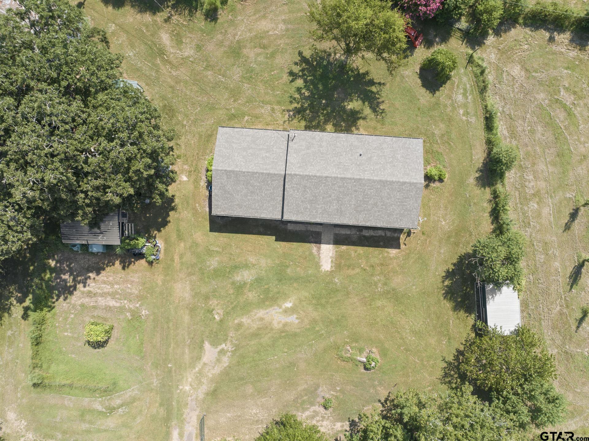 9280 NE County Road 2100