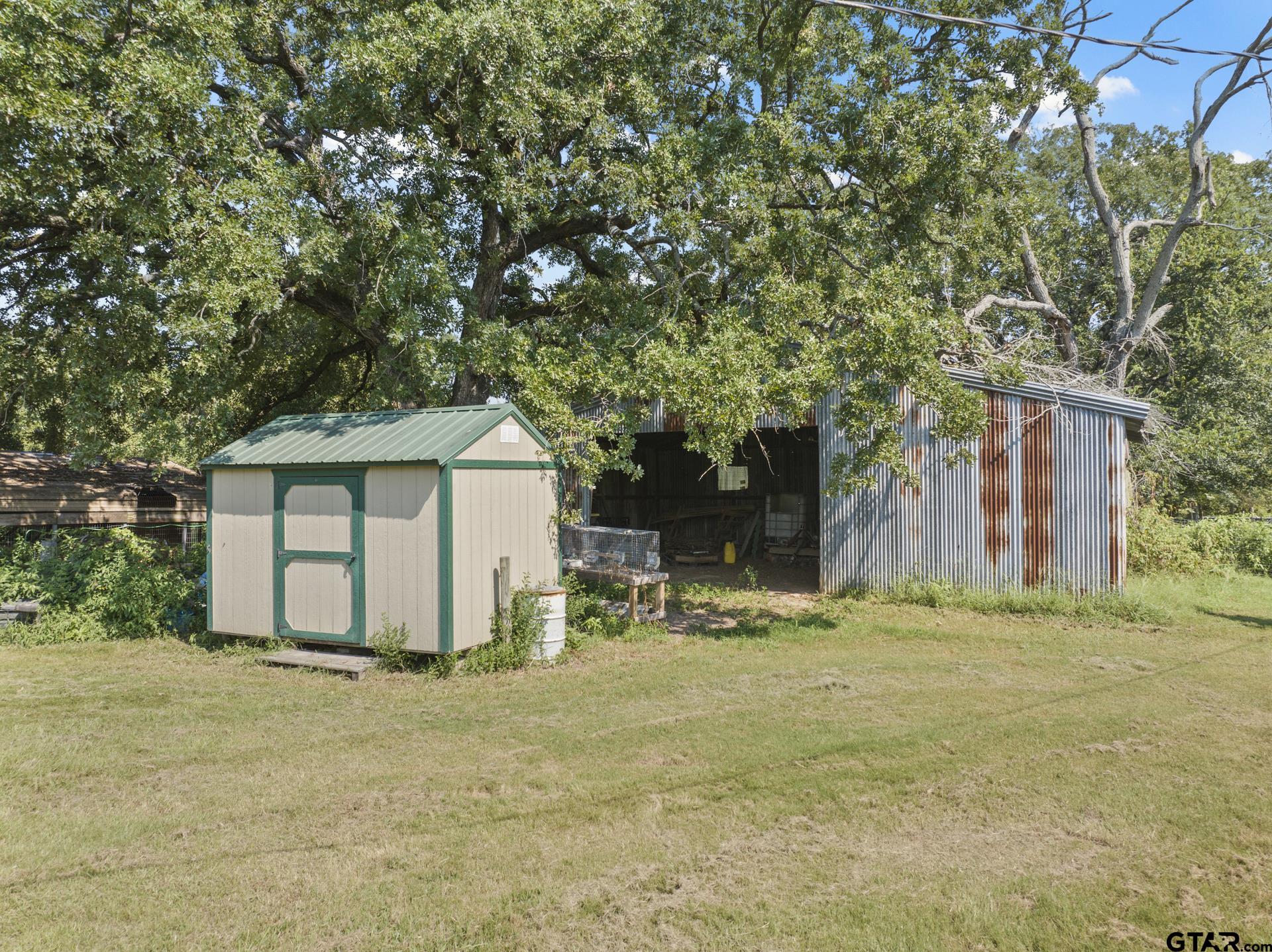 9280 NE County Road 2100