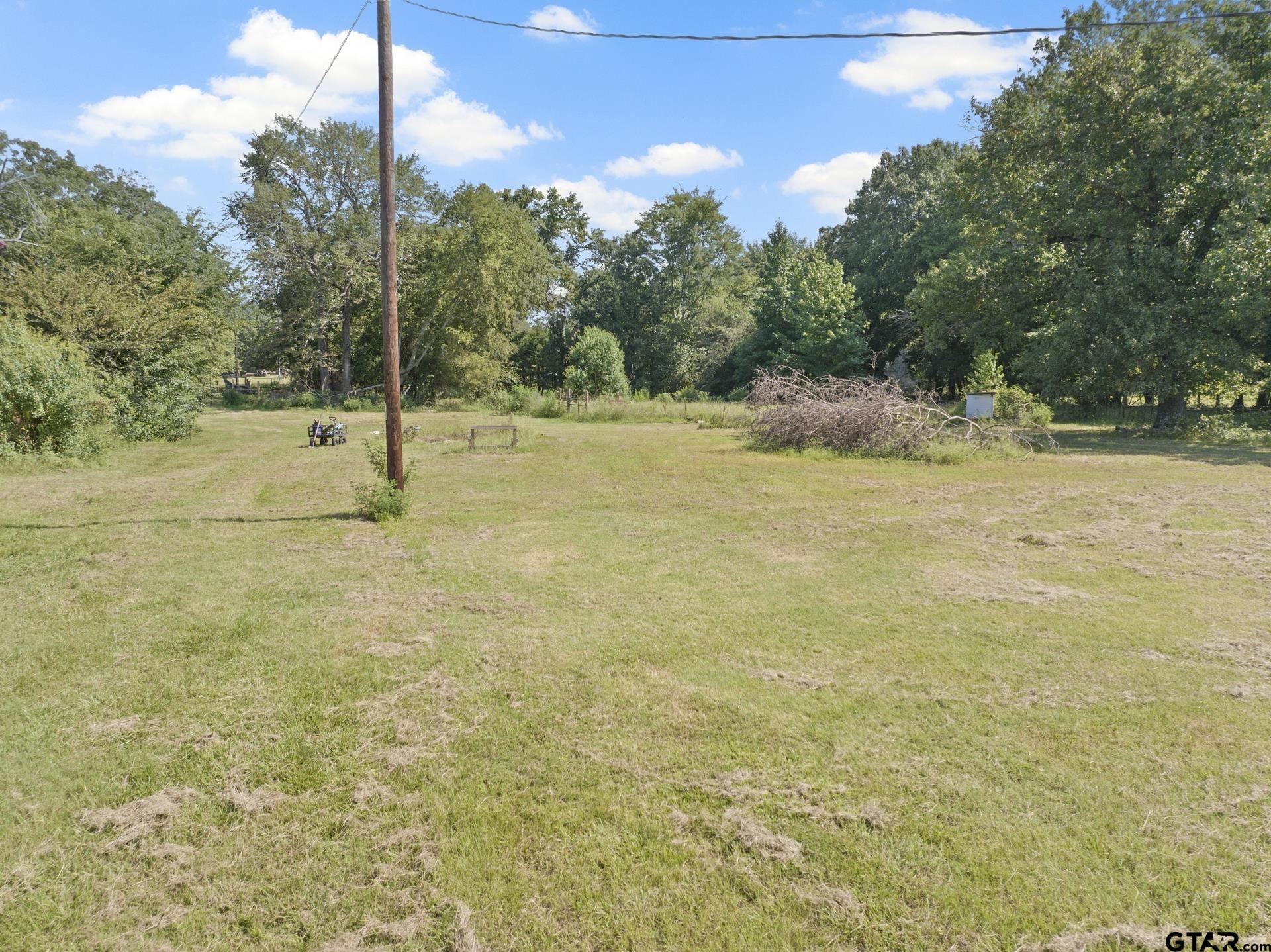 9280 NE County Road 2100