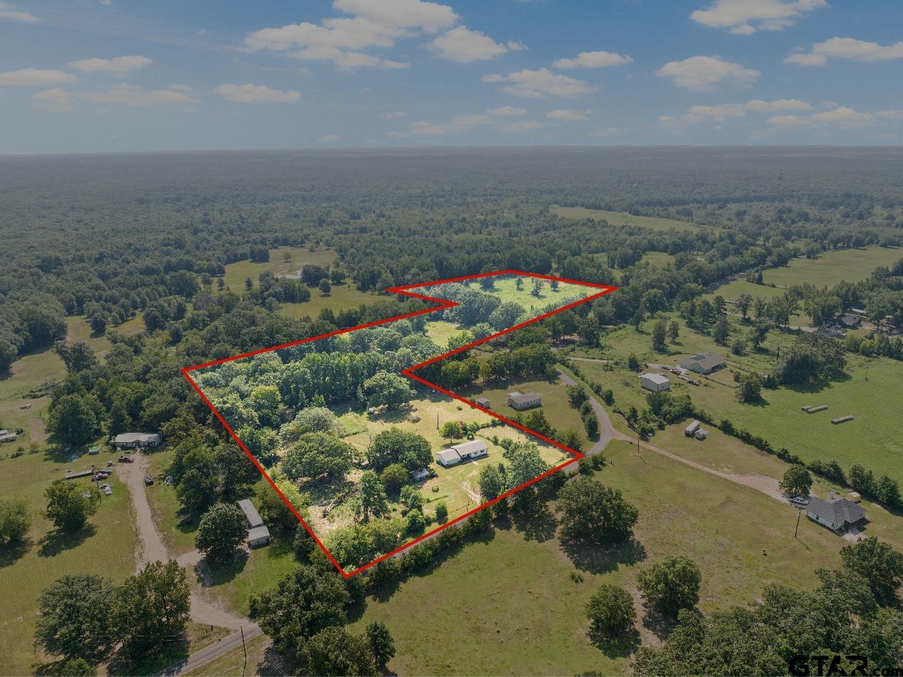 9280 NE County Road 2100