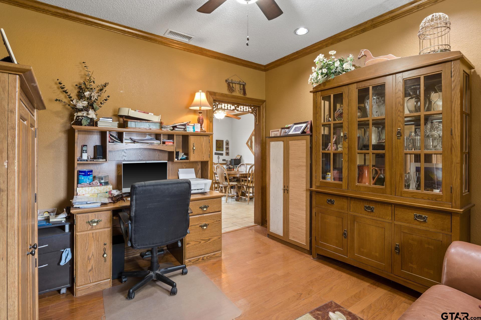 5975 N Hwy 271