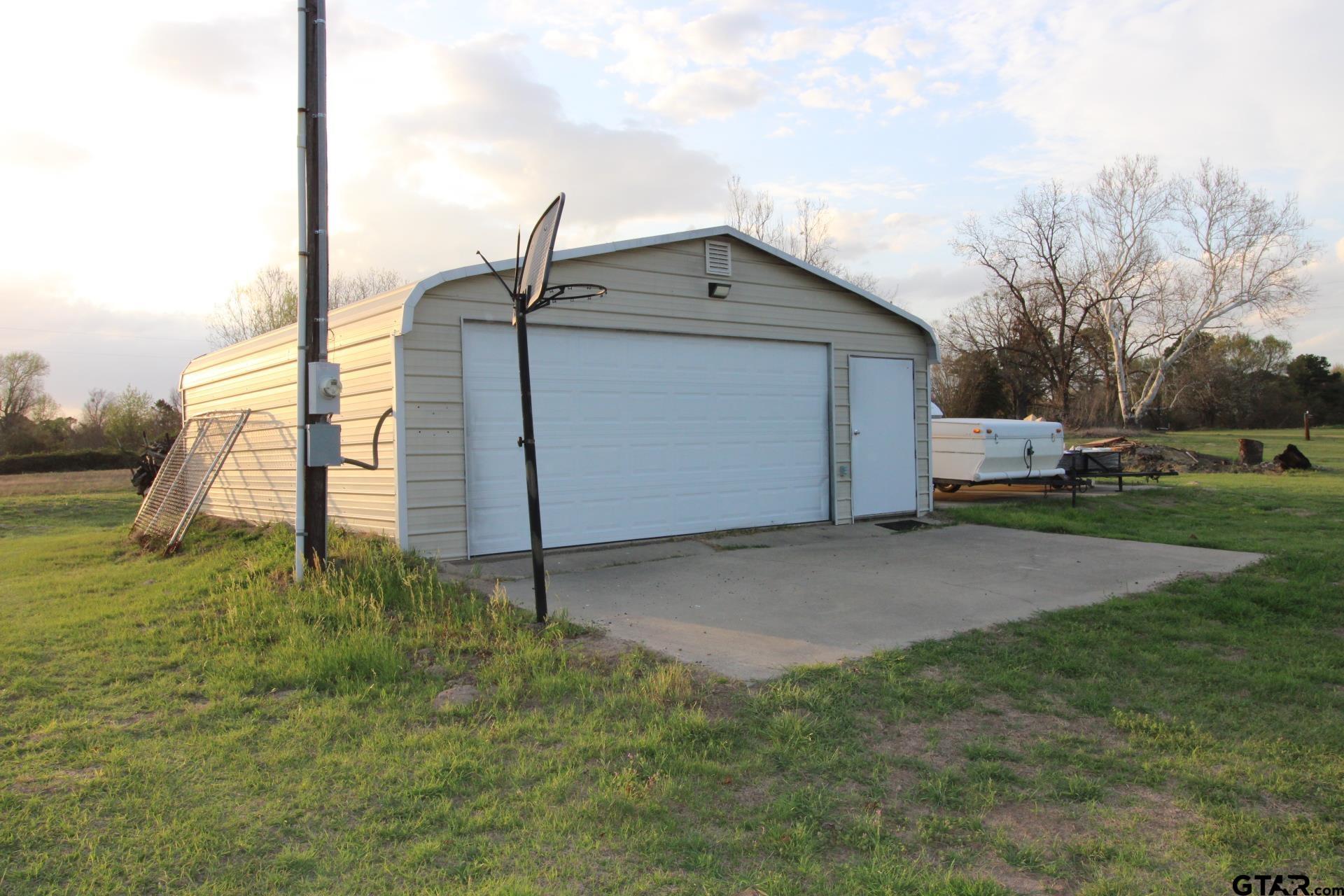 5975 N Hwy 271