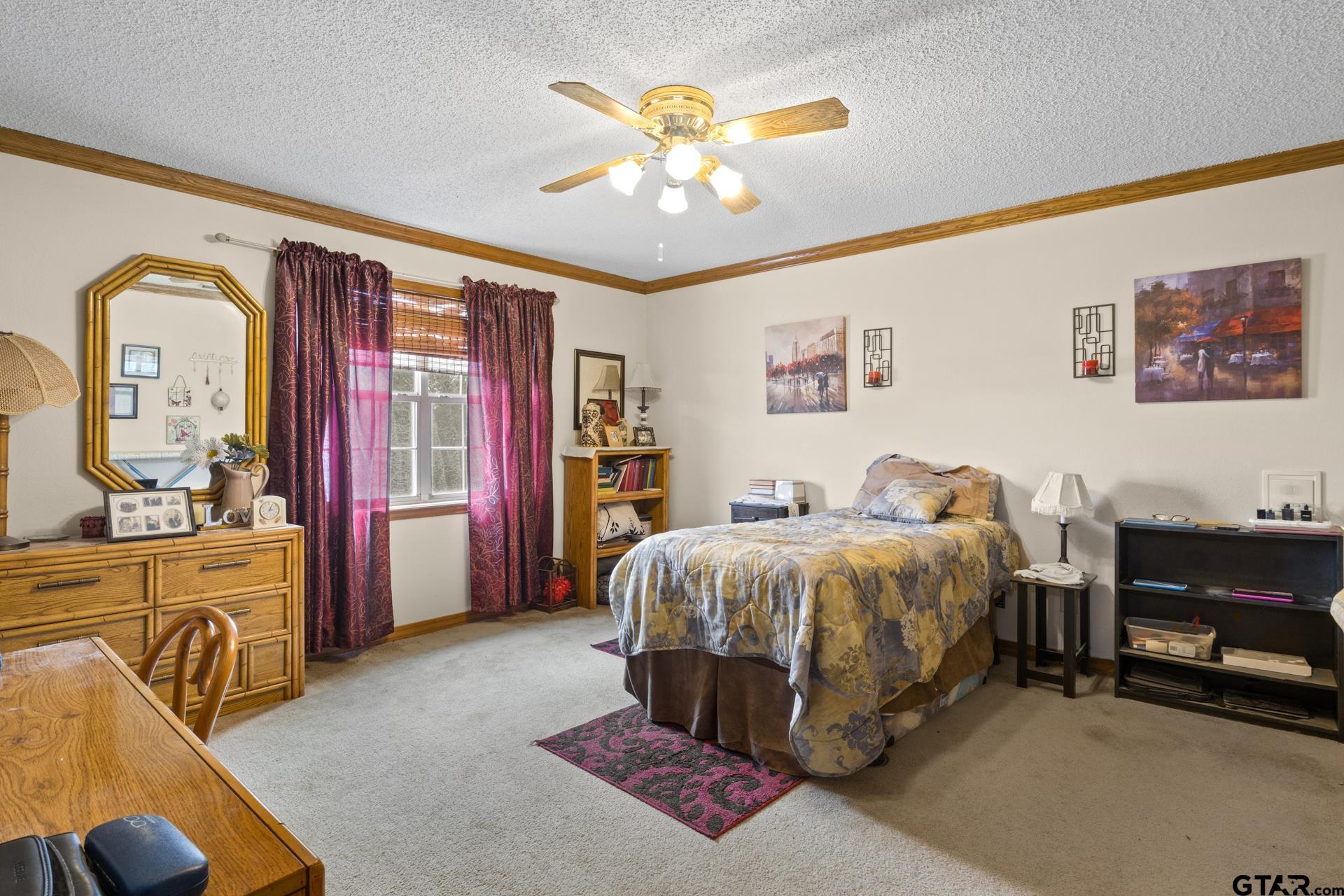 5975 N Hwy 271