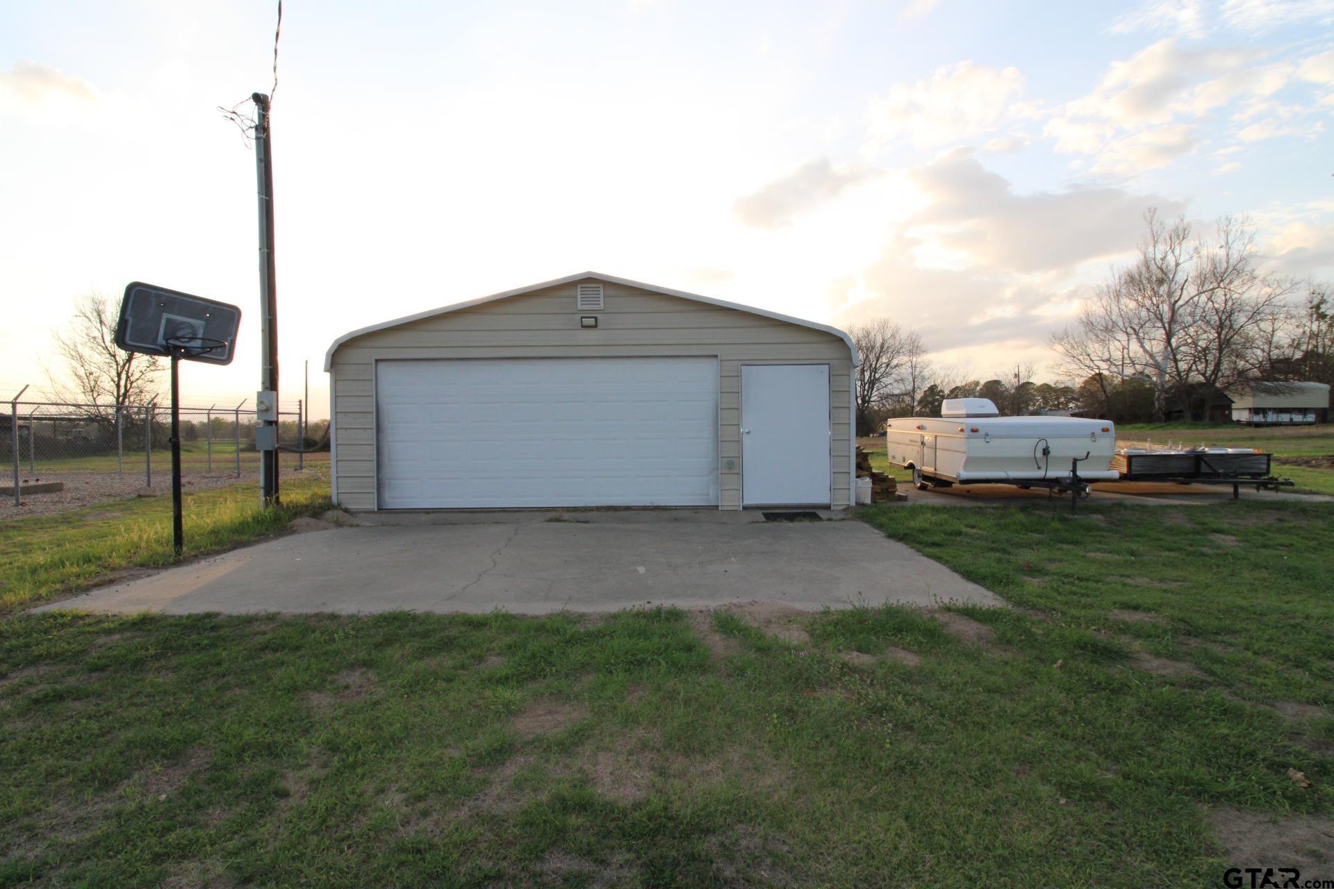 5975 N Hwy 271