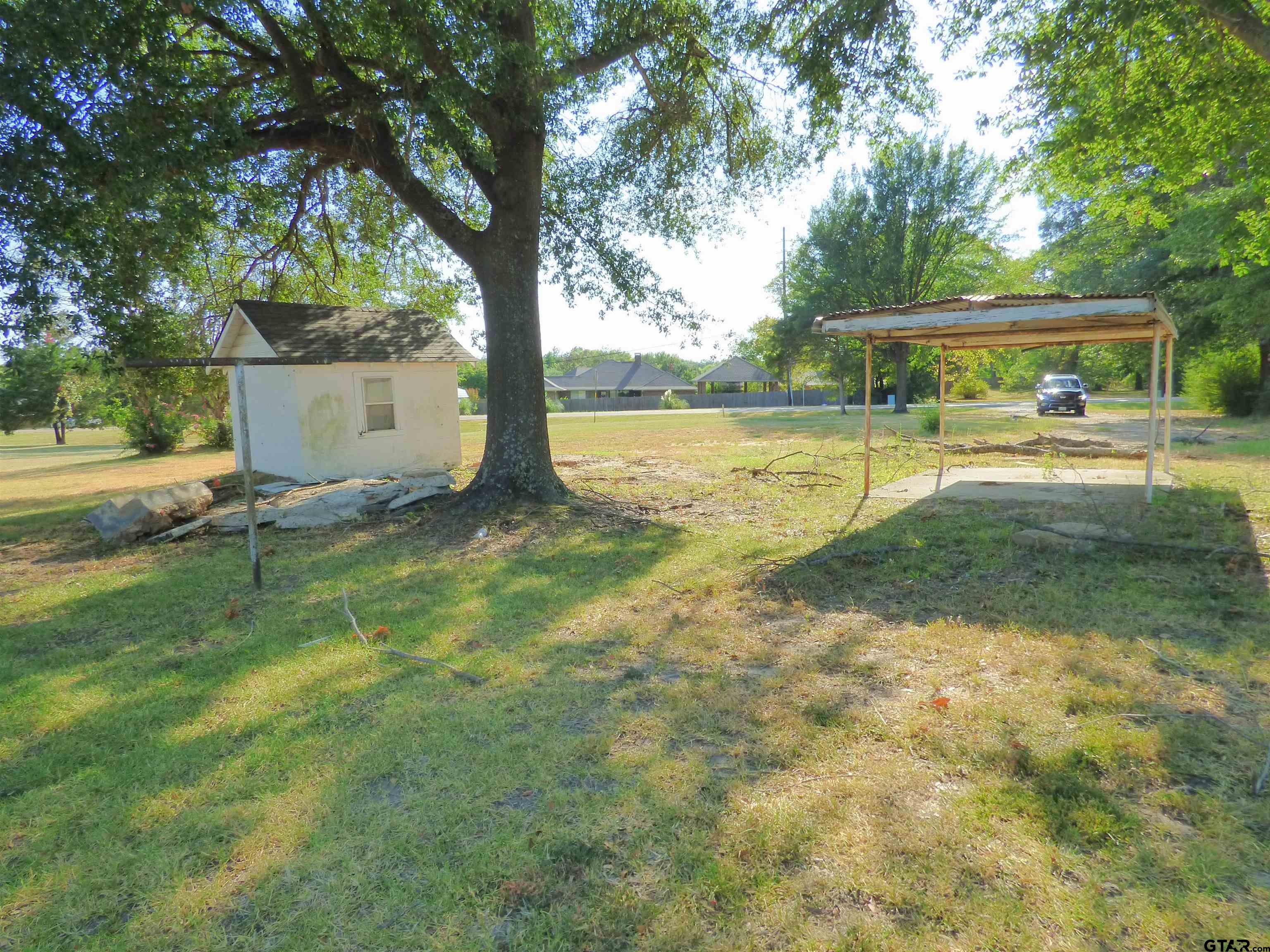 2524 Greenhill Road