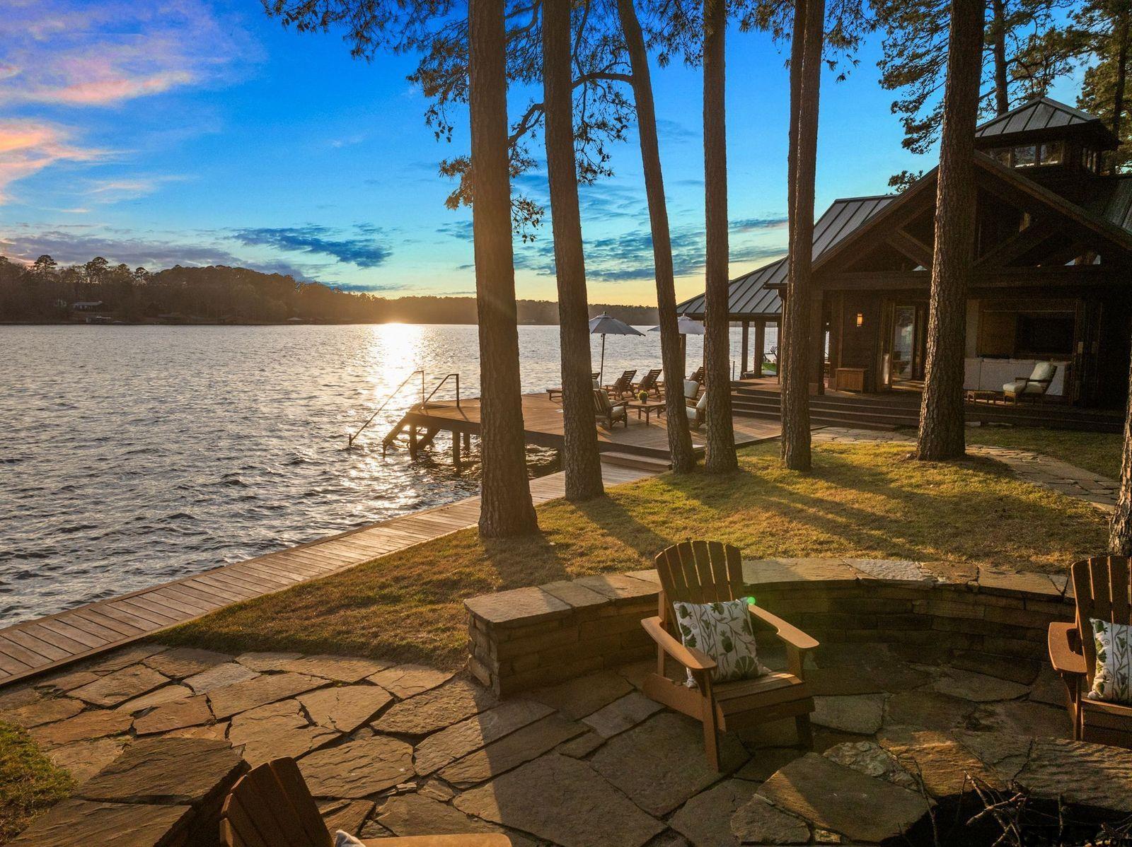 608 E Eagle Point Drive