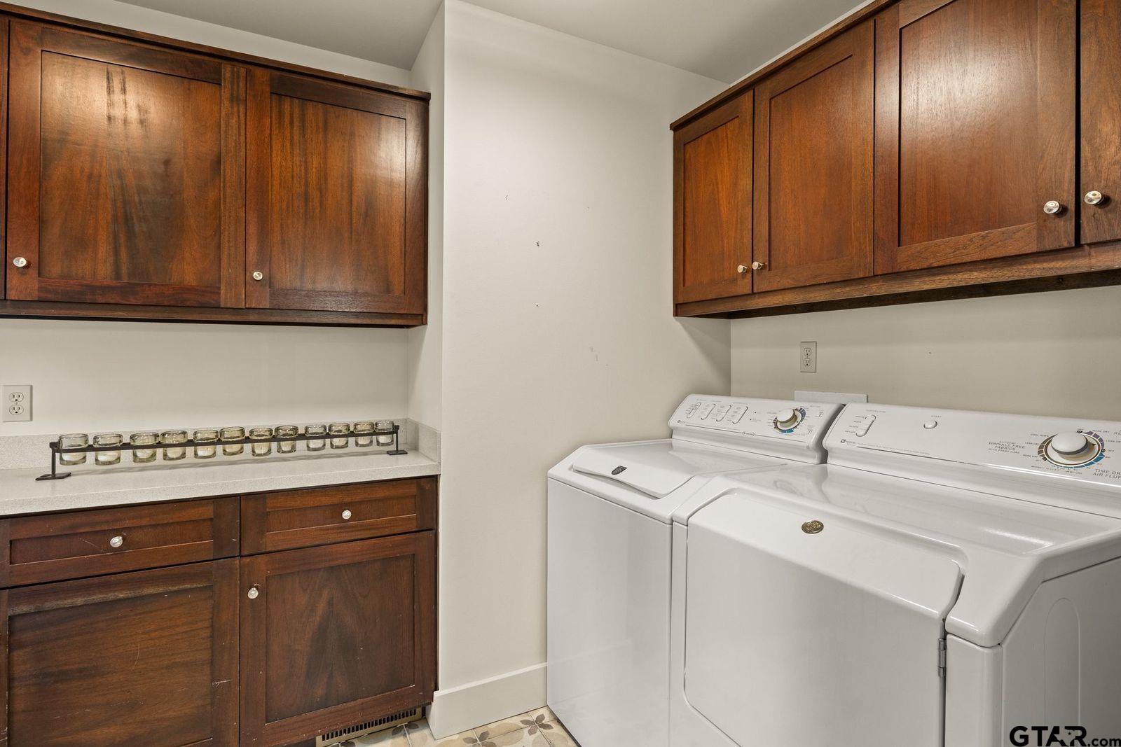 608 E Eagle Point Drive