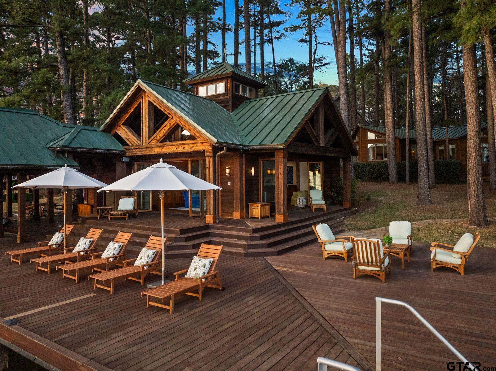 608 E Eagle Point Drive