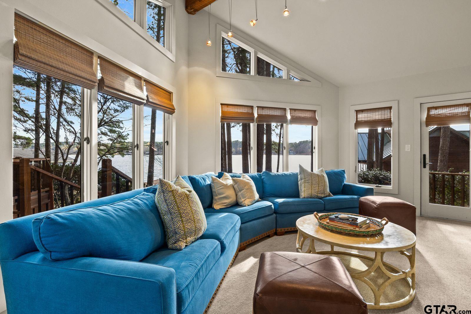 608 E Eagle Point Drive