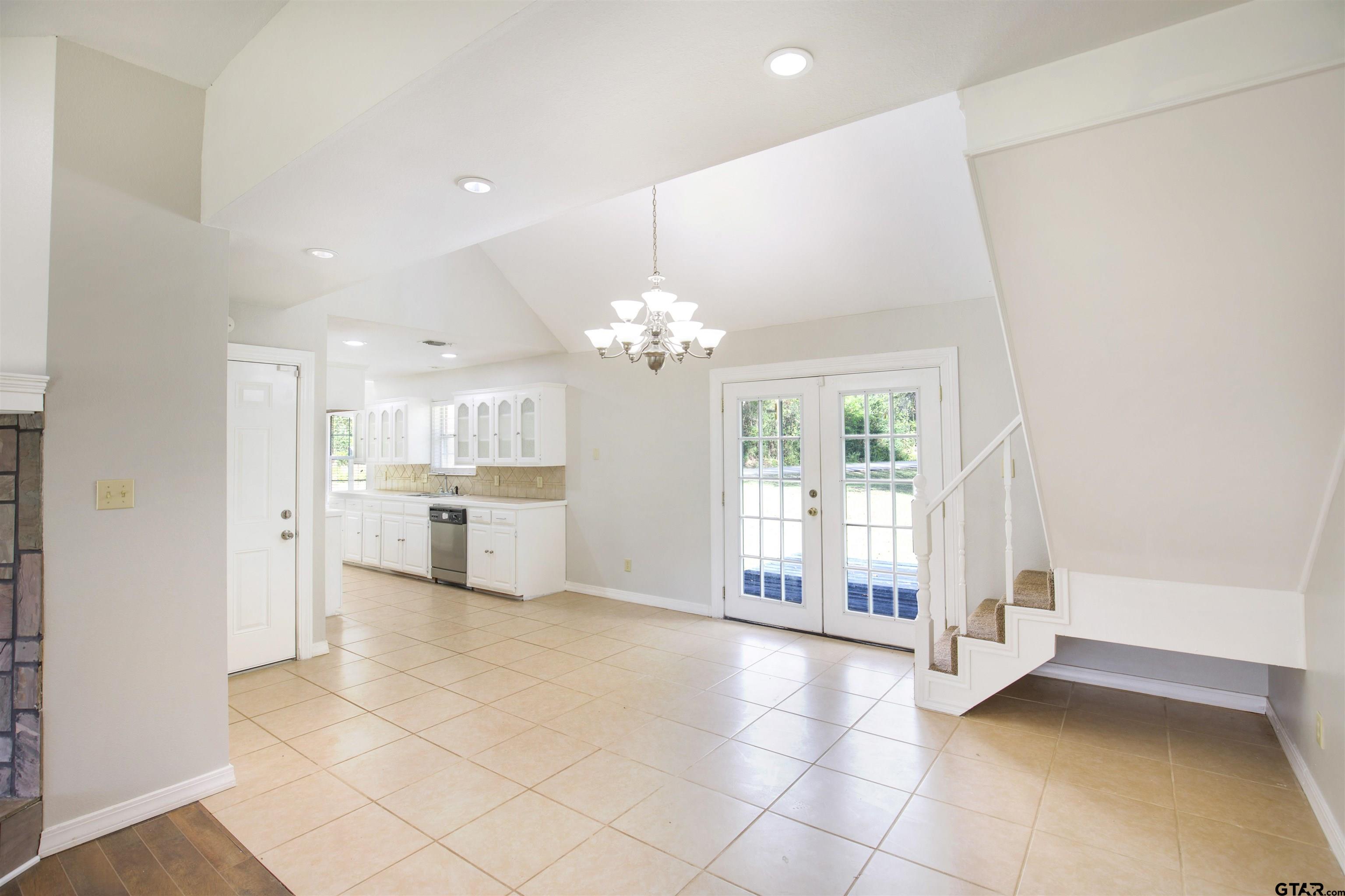 118 E G McMillan Way