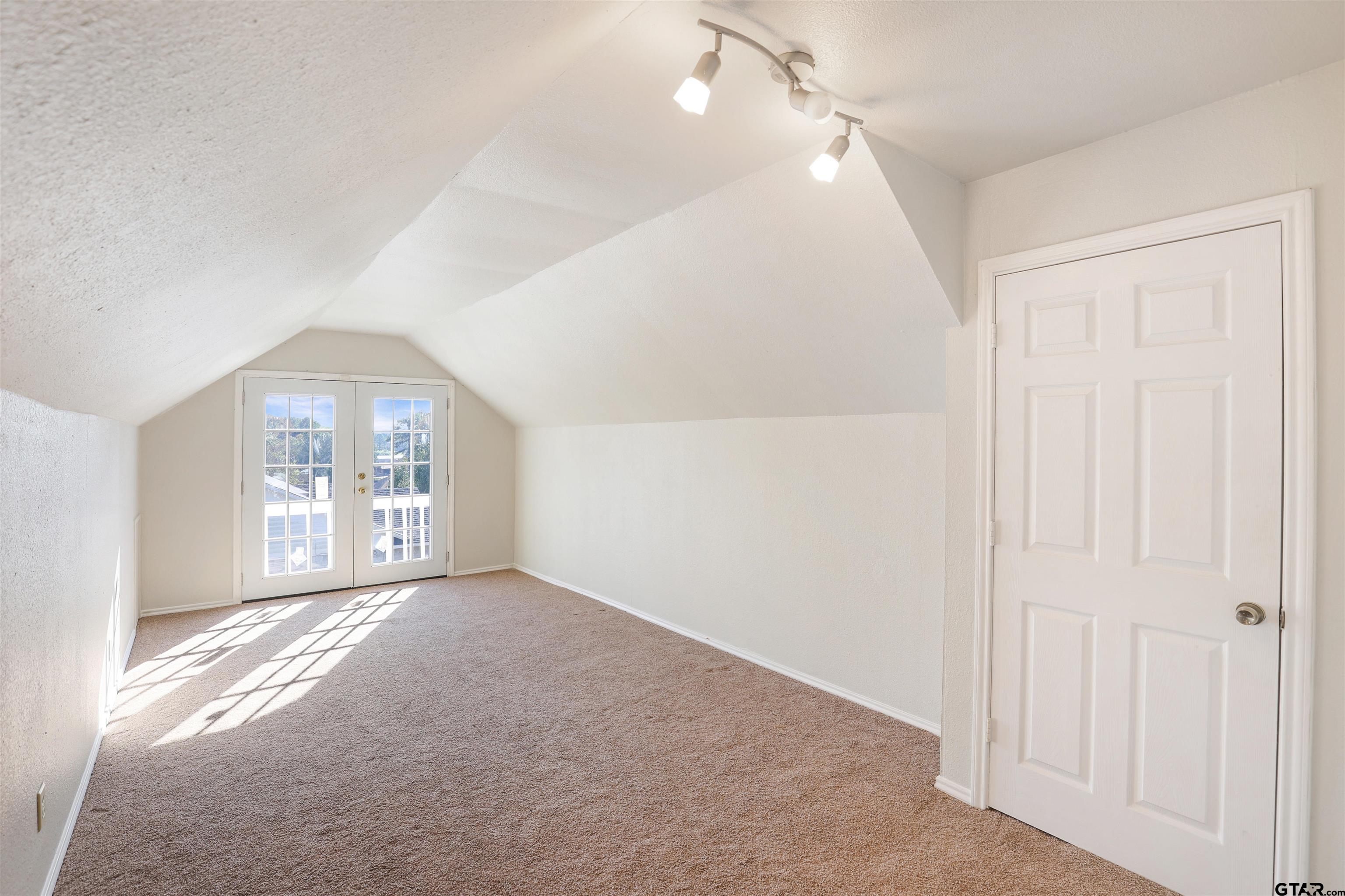 118 E G McMillan Way