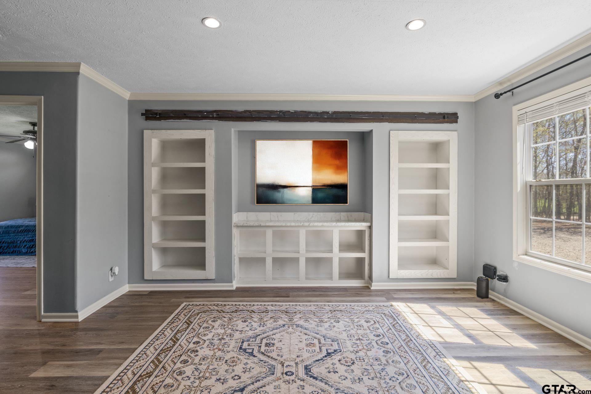 535 NE County Road 2060