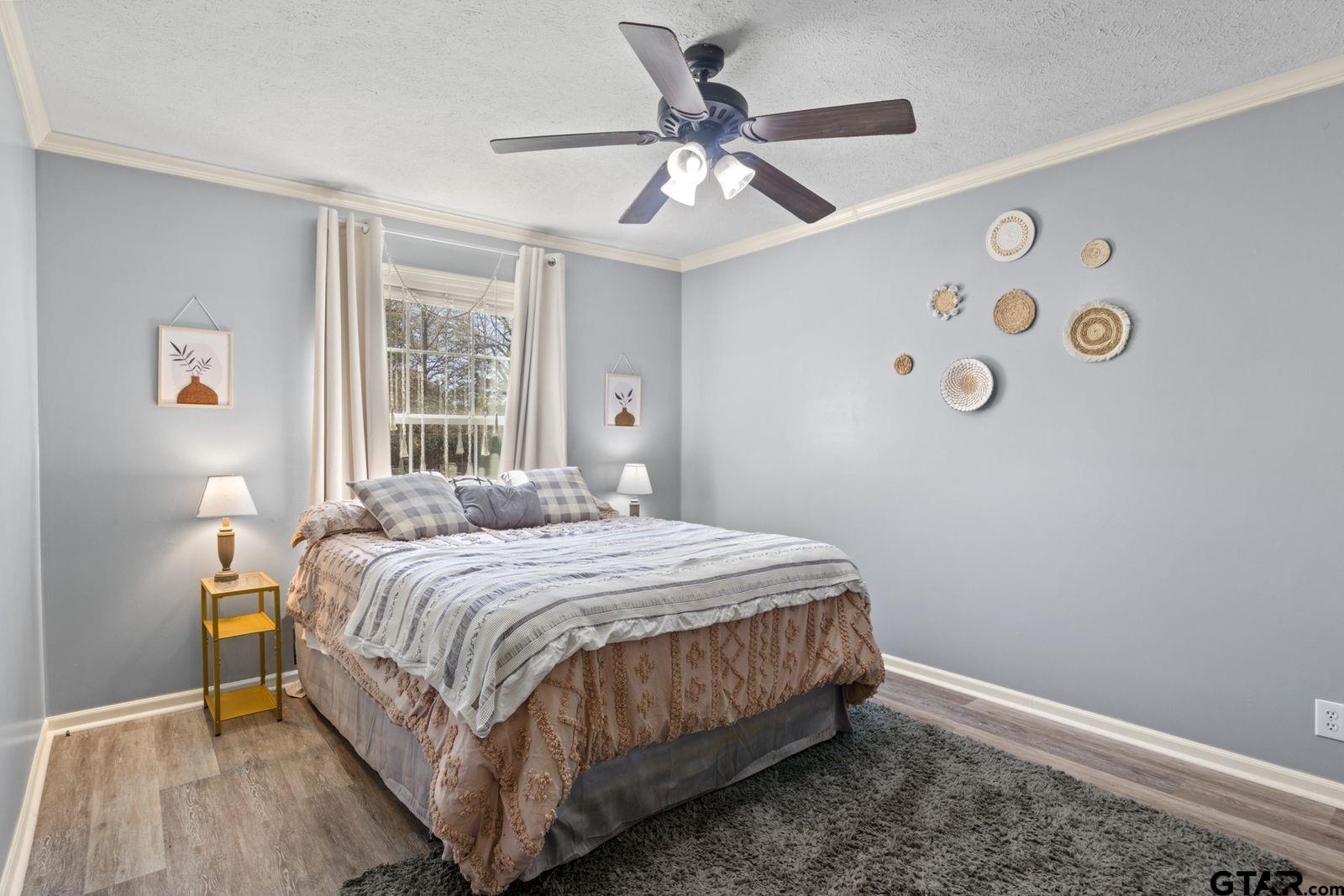 535 NE County Road 2060