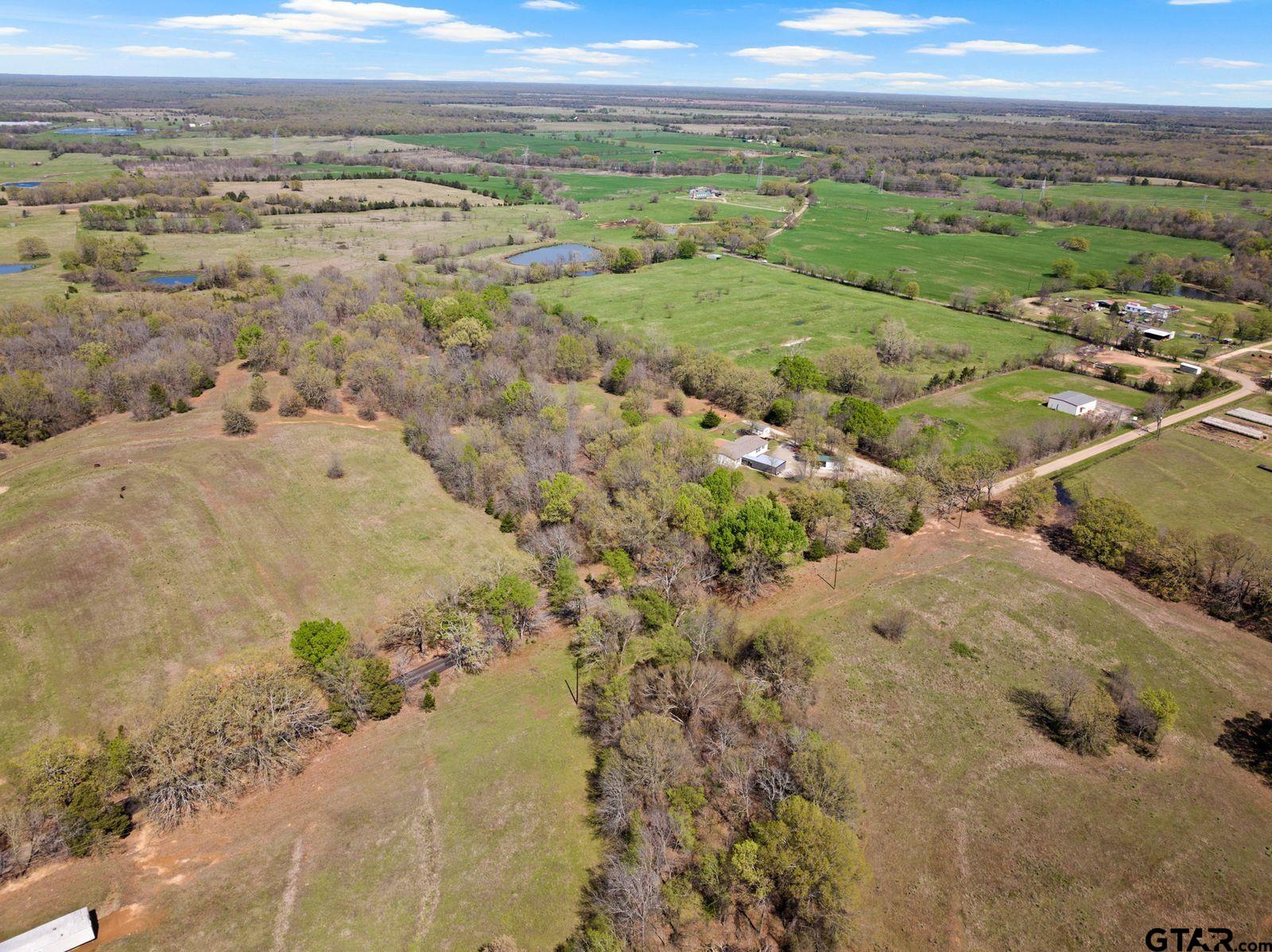 535 NE County Road 2060