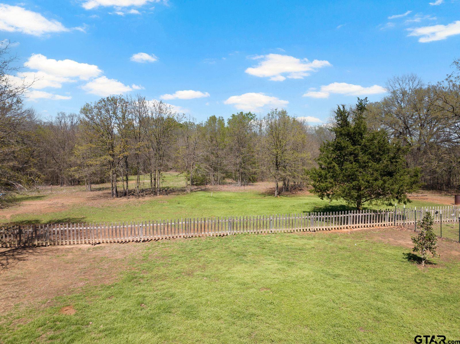 535 NE County Road 2060