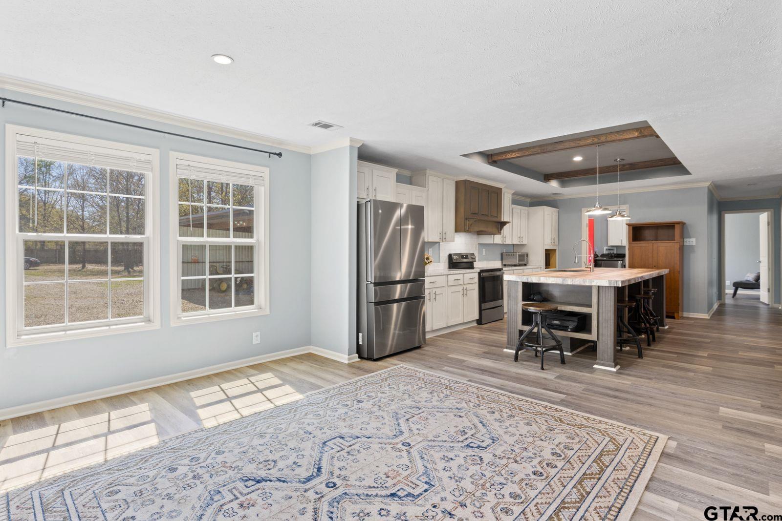 535 NE County Road 2060