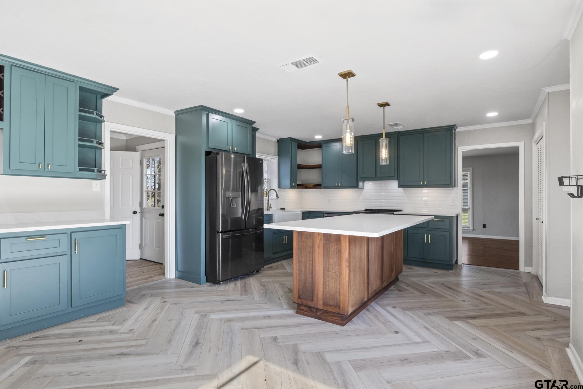 331 County Road 2106