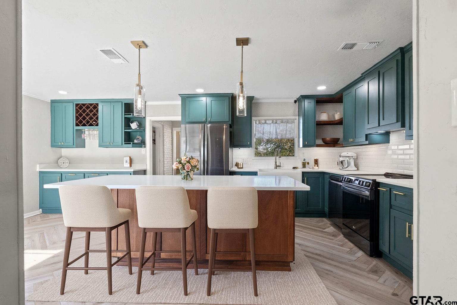 331 County Road 2106