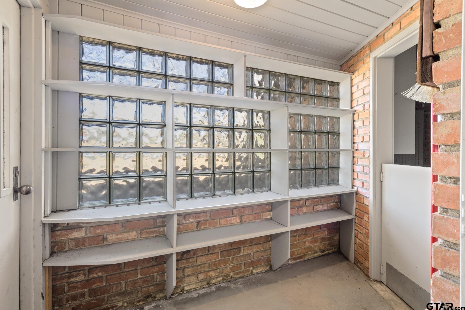101 Bluebird St
