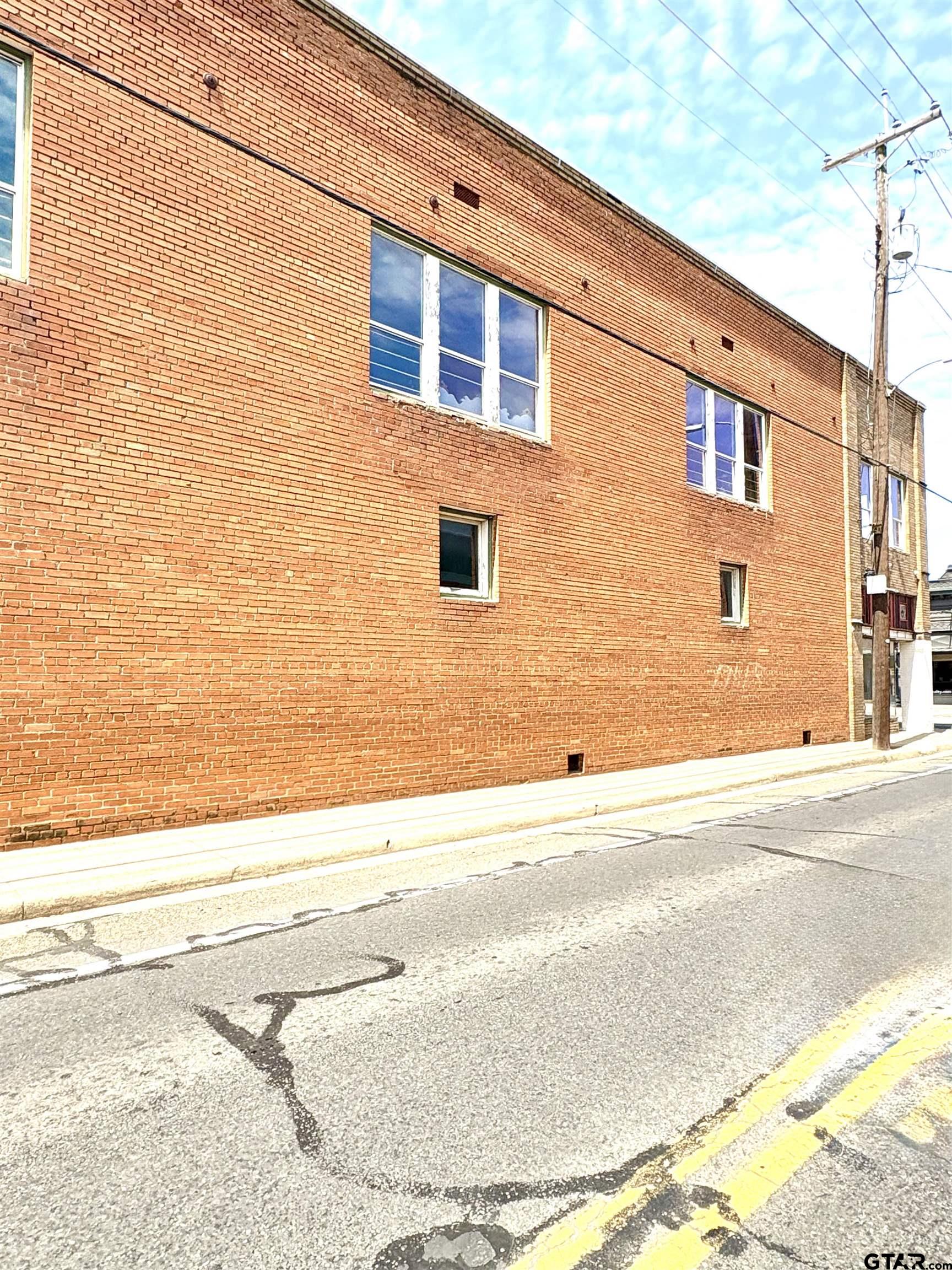 102 QUITMAN
