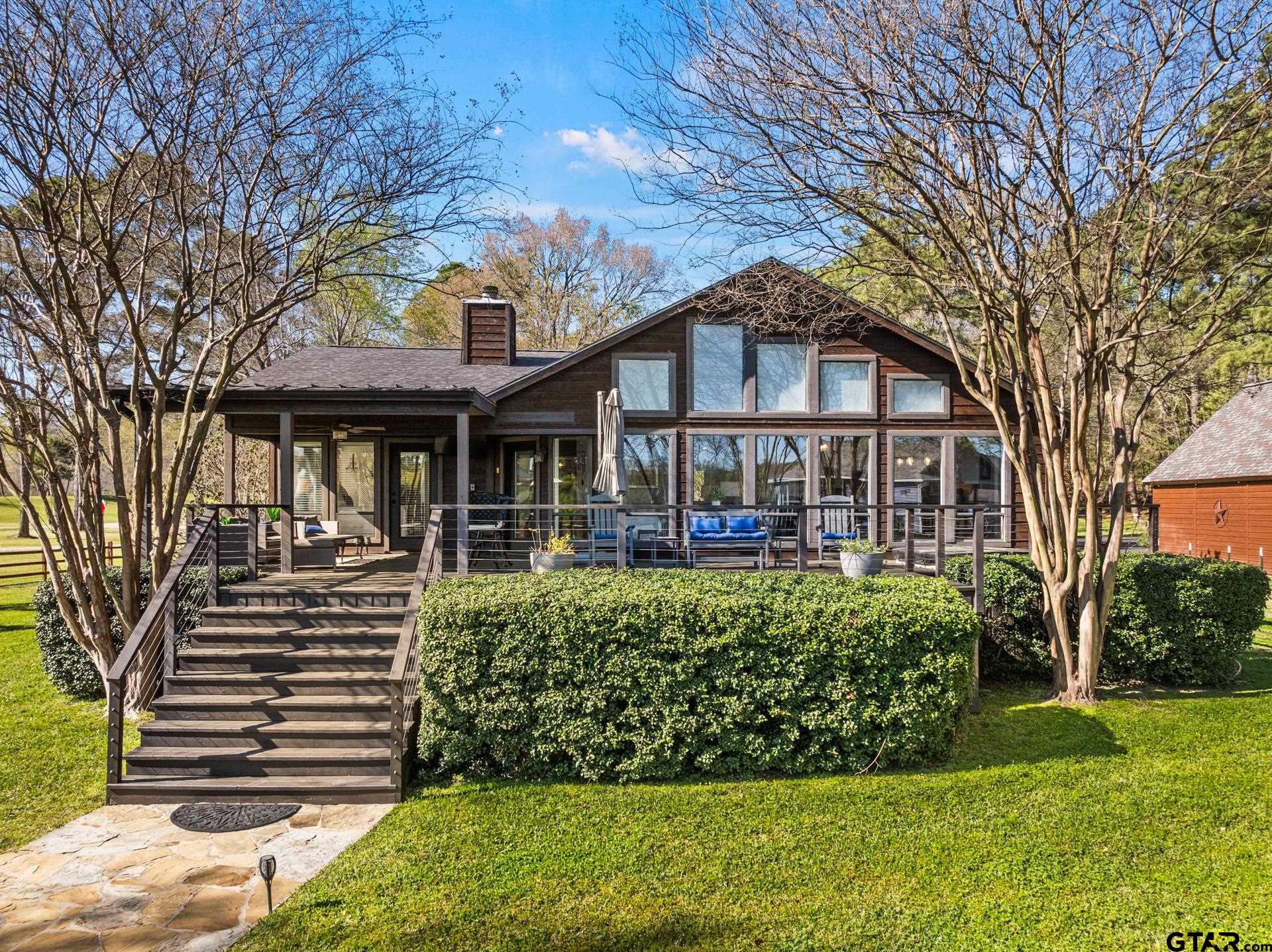 601 W Eagle Point Drive