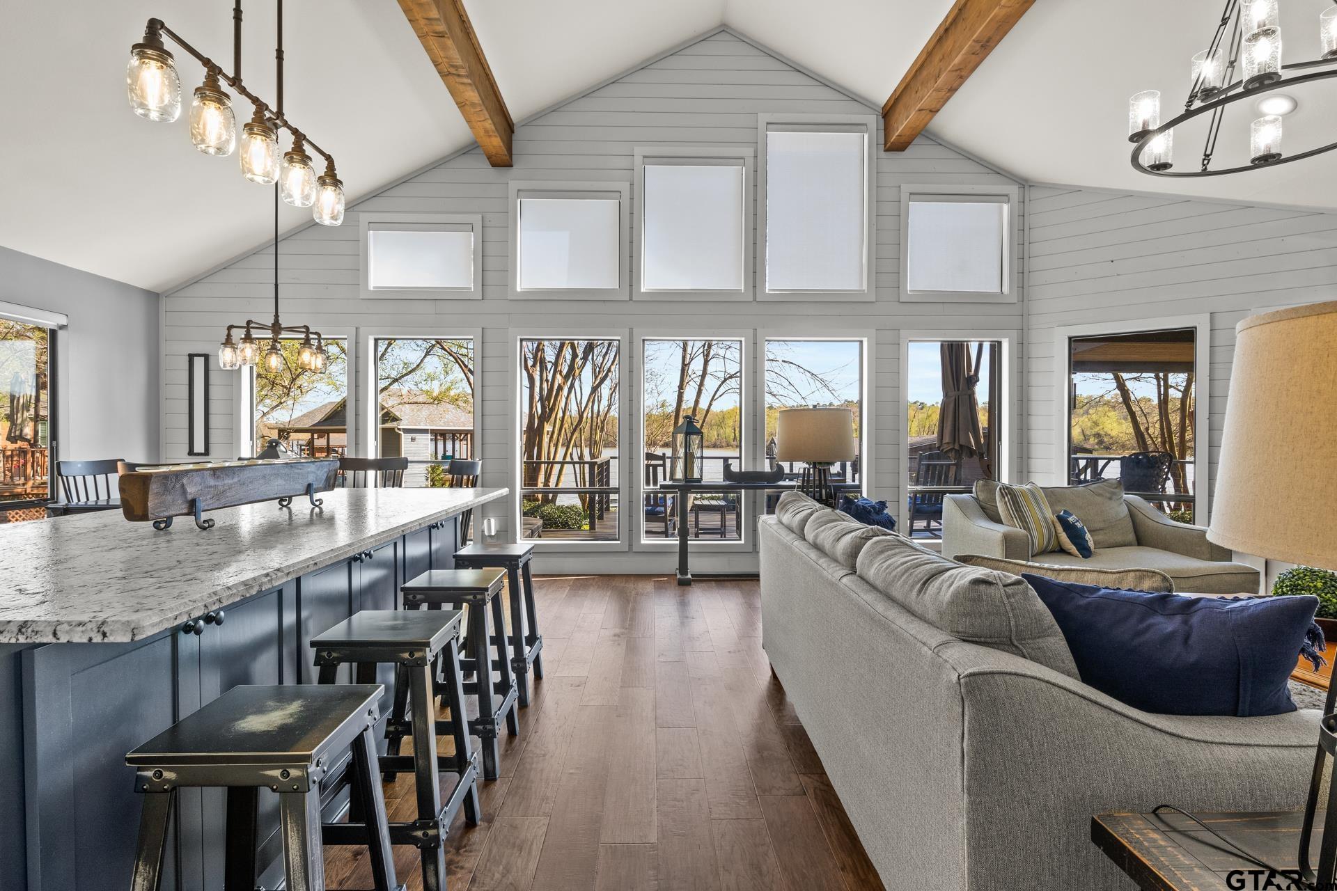 601 W Eagle Point Drive