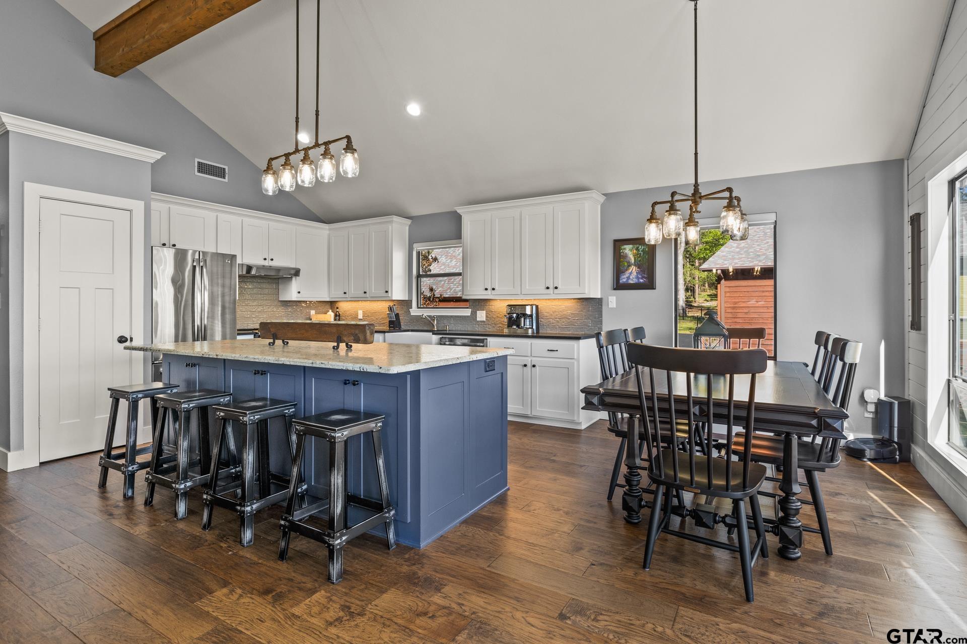 601 W Eagle Point Drive