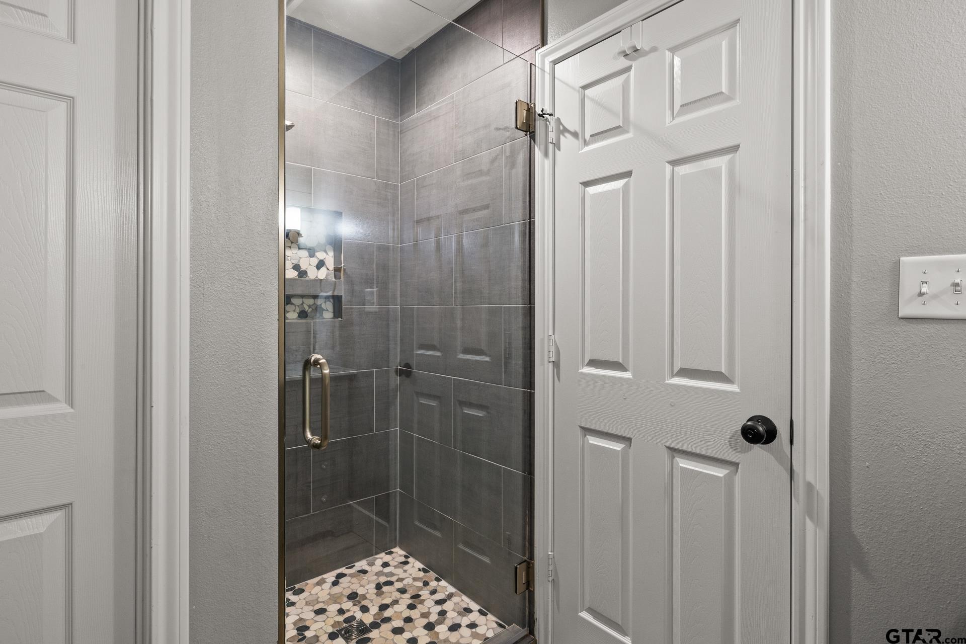 601 W Eagle Point Drive