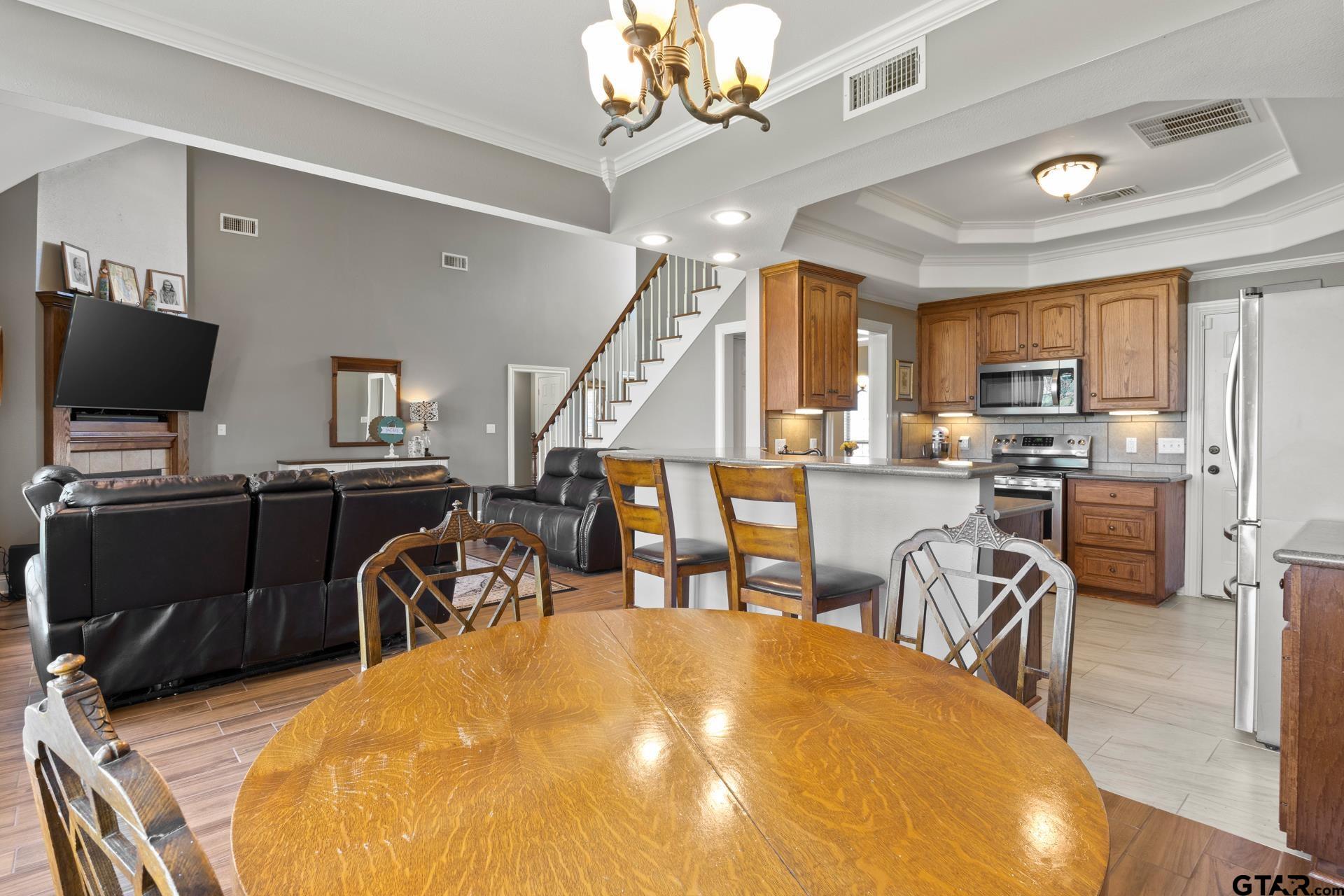 1203 Silver Oak Street