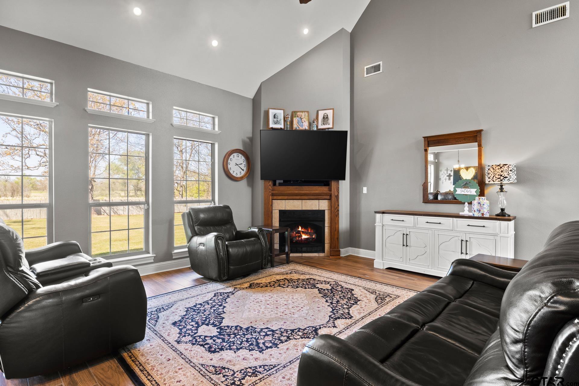 1203 Silver Oak Street