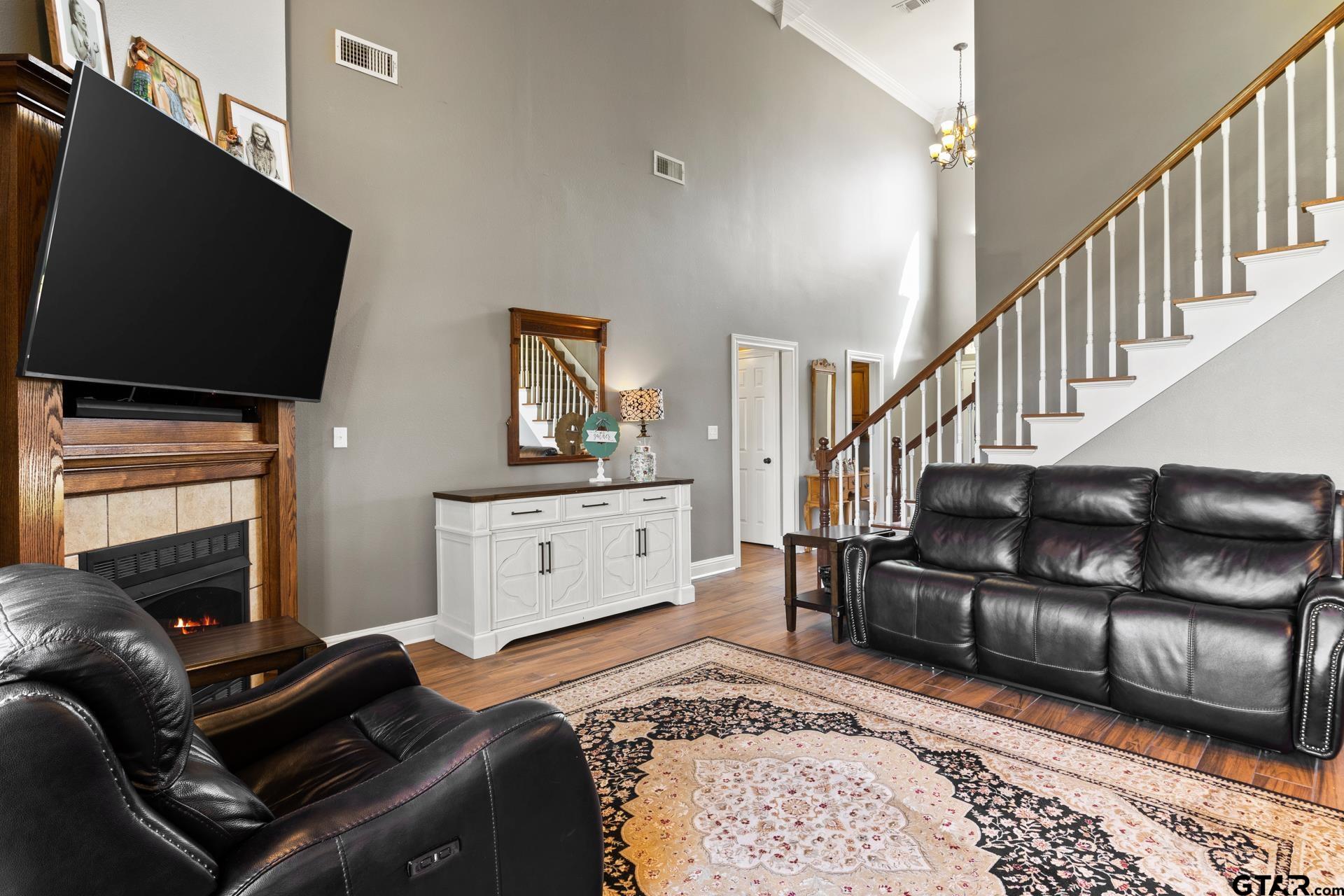 1203 Silver Oak Street