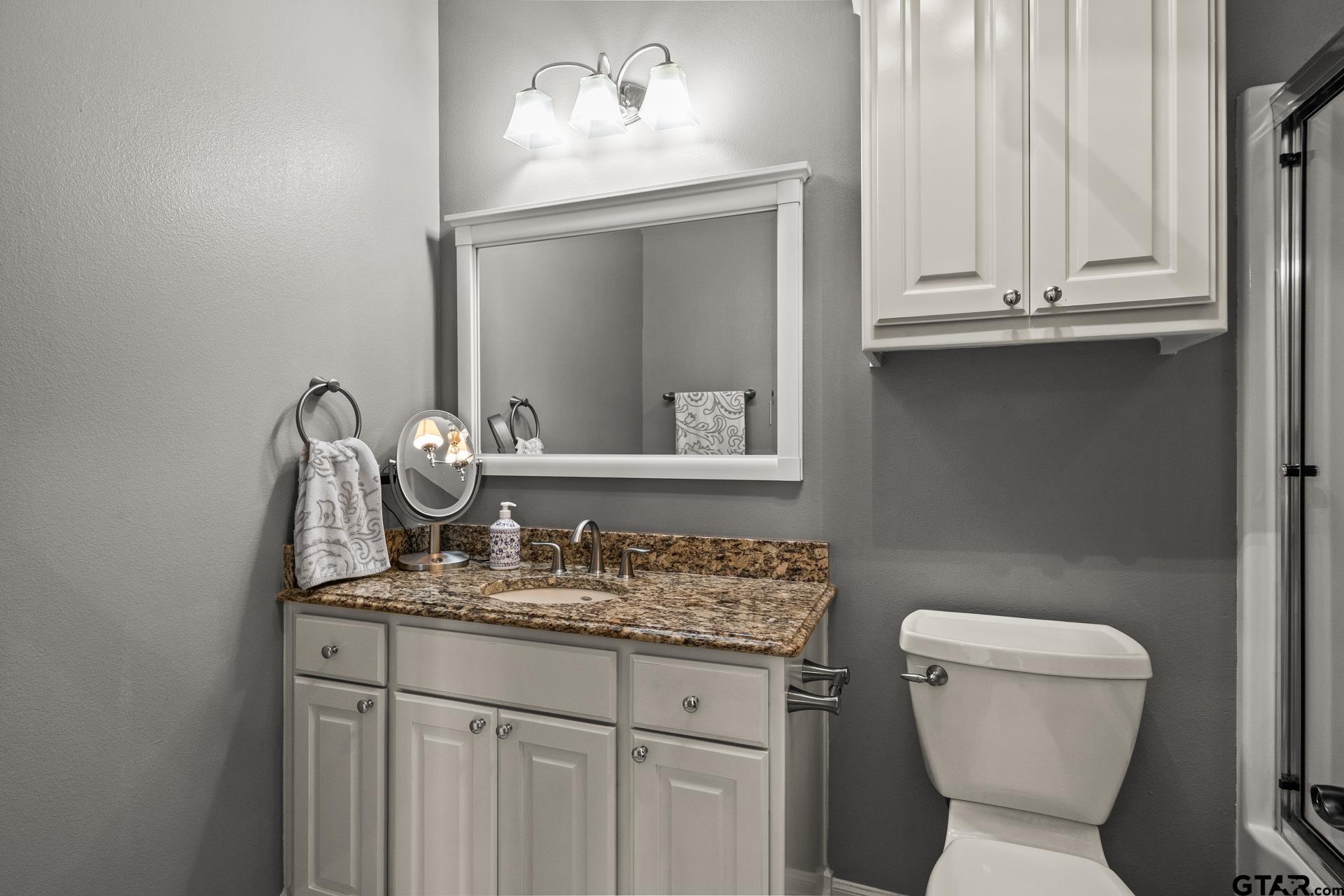 204 Private Road 54166