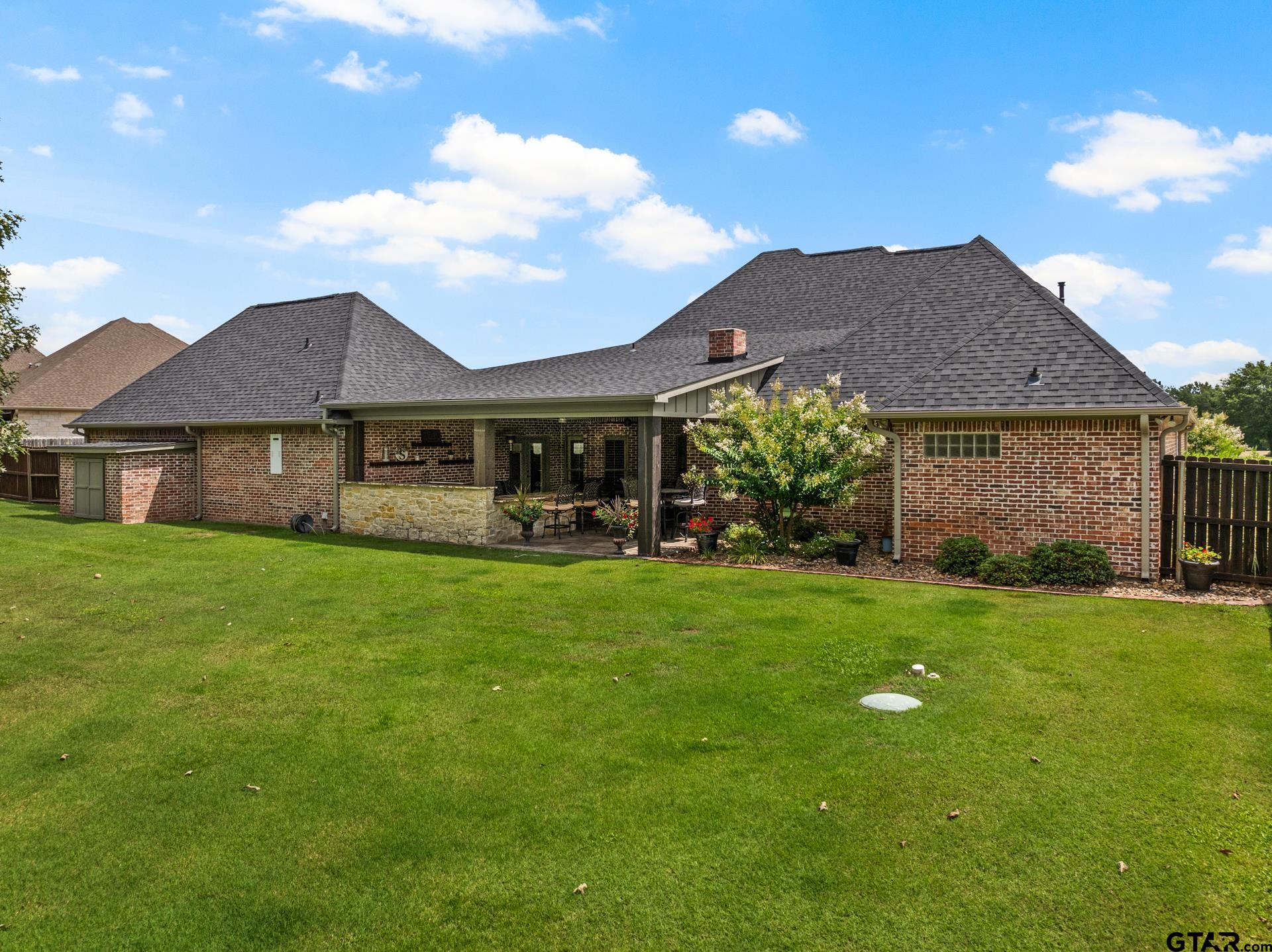 204 Private Road 54166