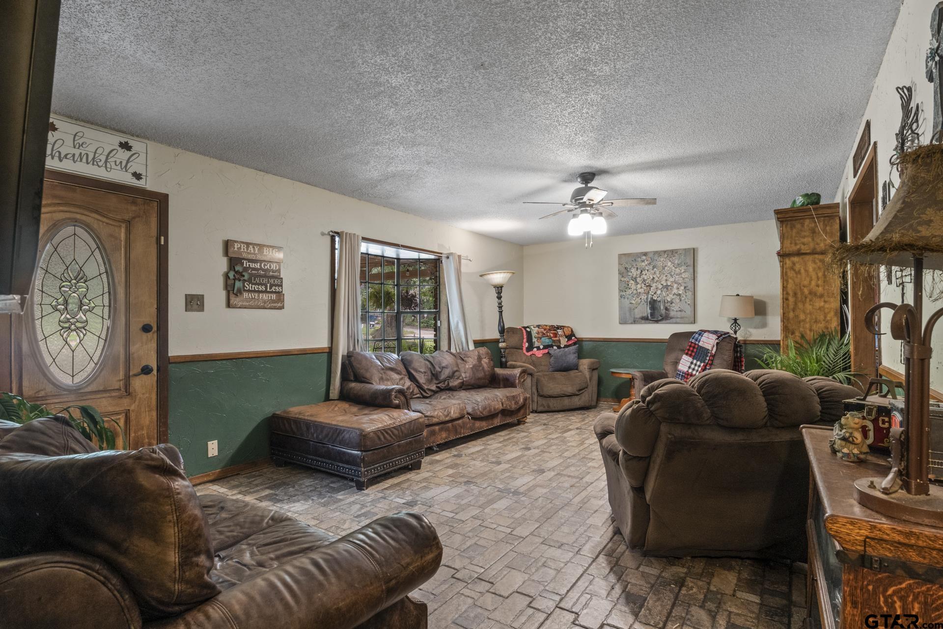 504 E 3rd