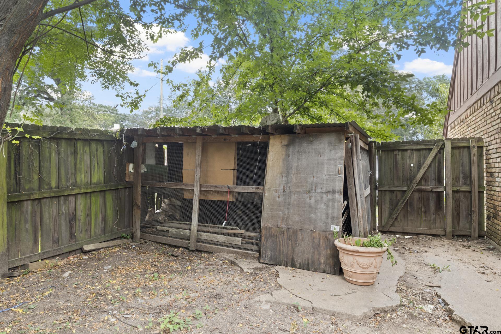504 E 3rd