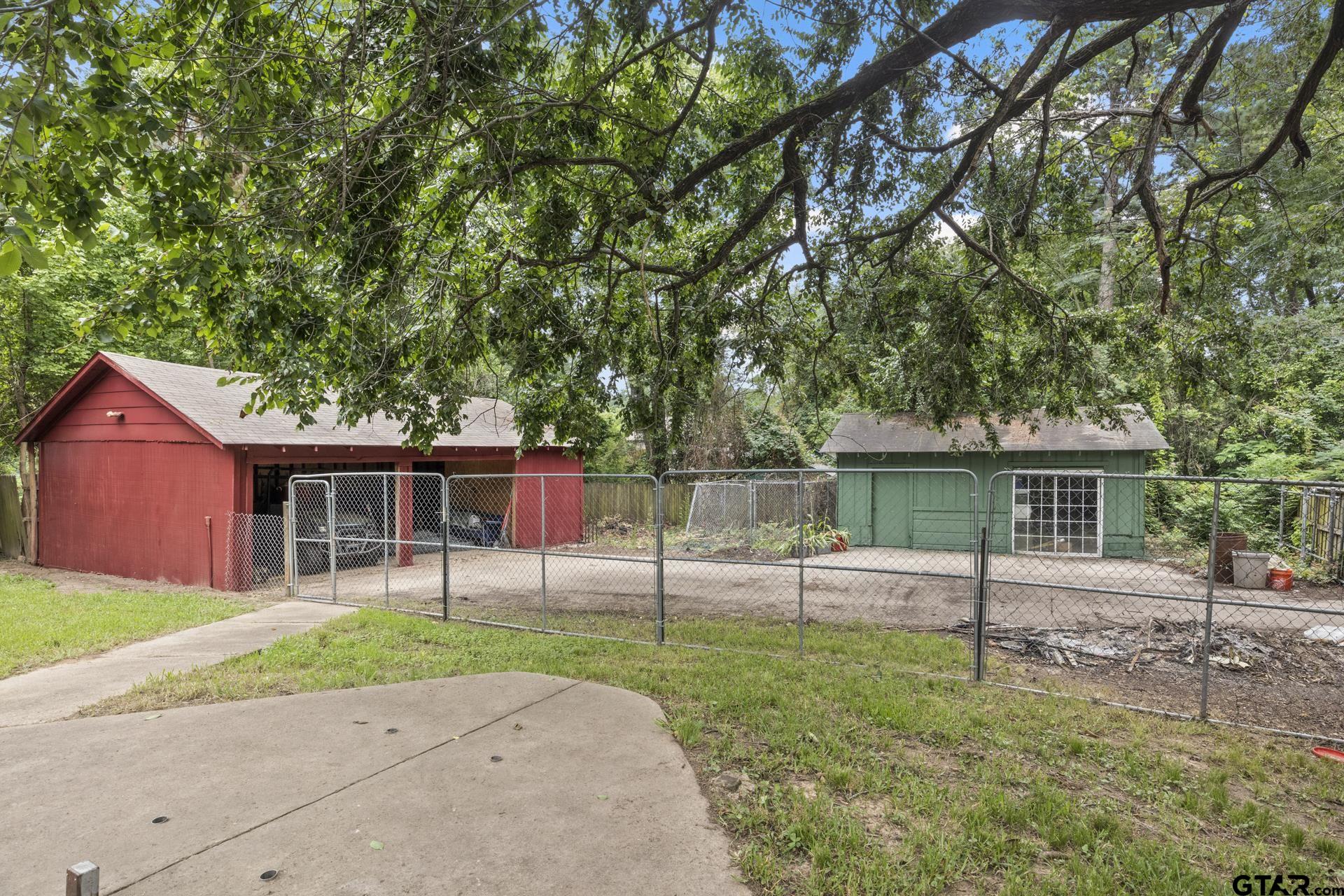 504 E 3rd