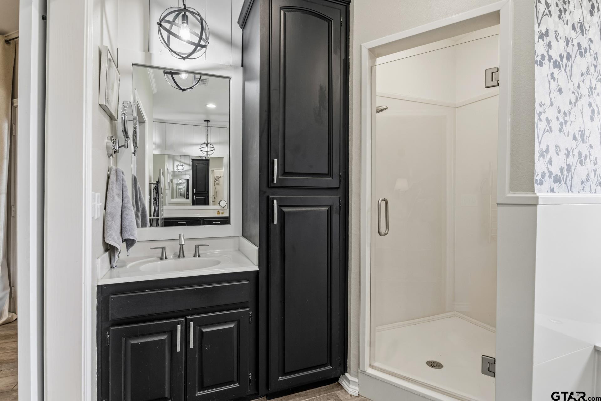101 Gleneagles Dr