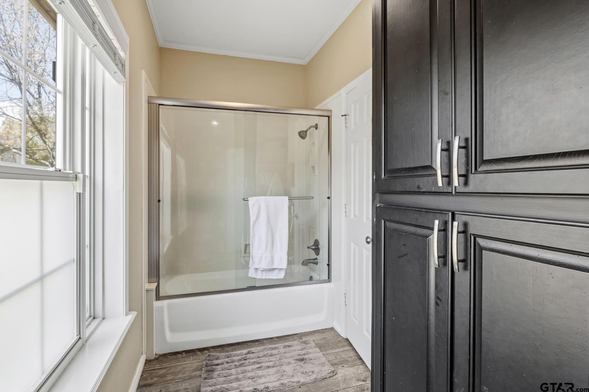 101 Gleneagles Dr