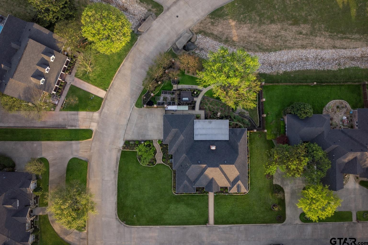 101 Gleneagles Dr