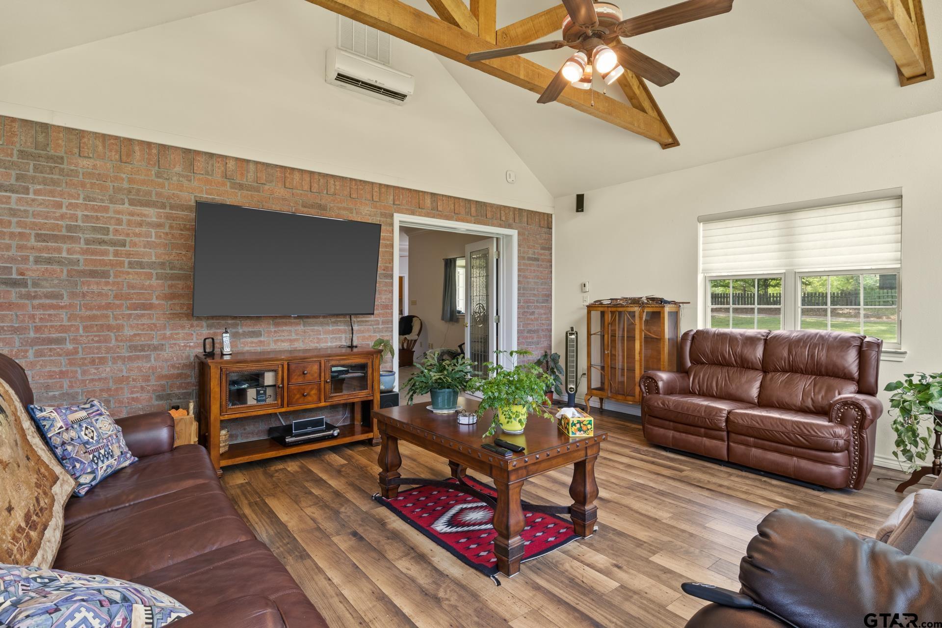 875 County Road 4360