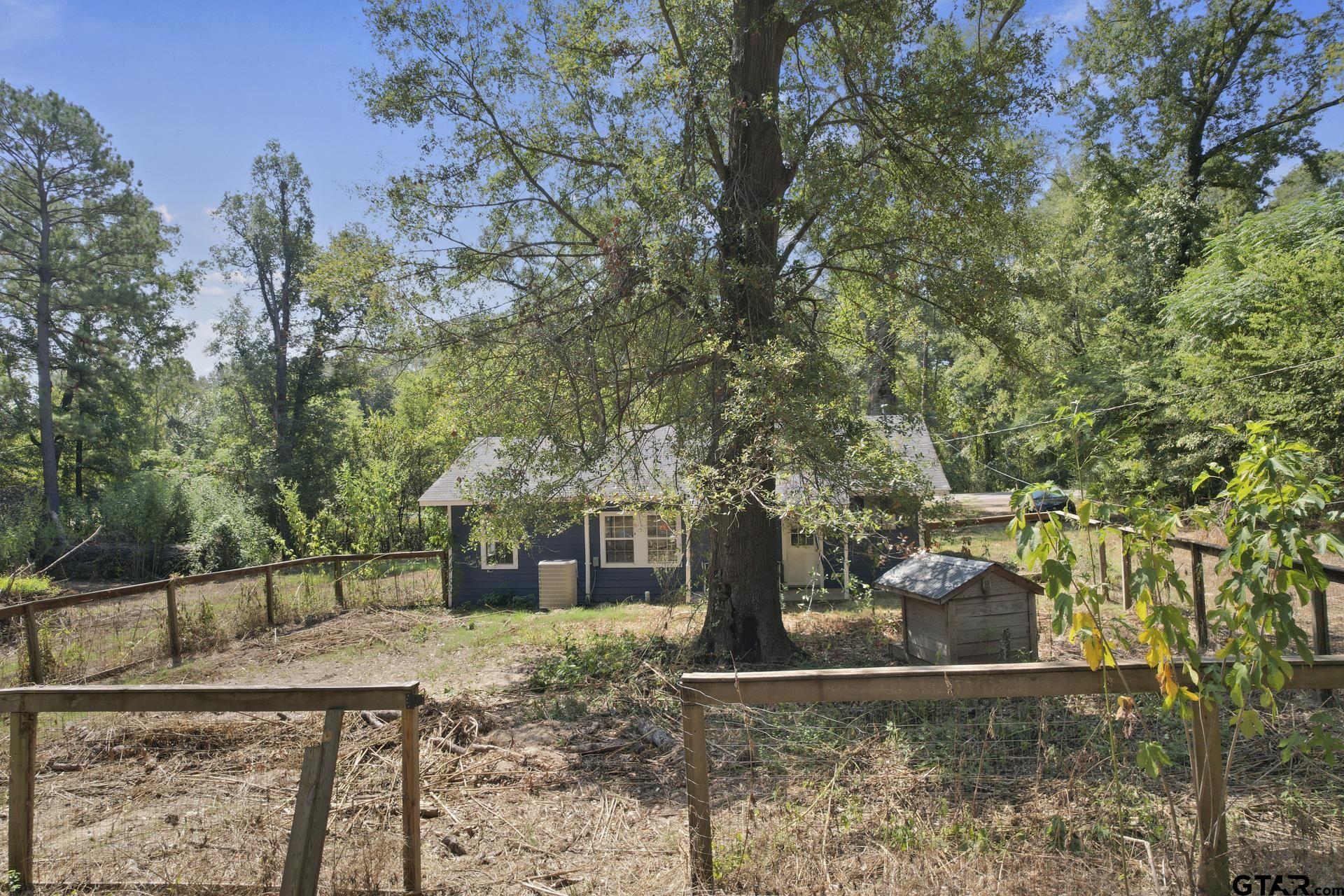 3826 W Highway 11