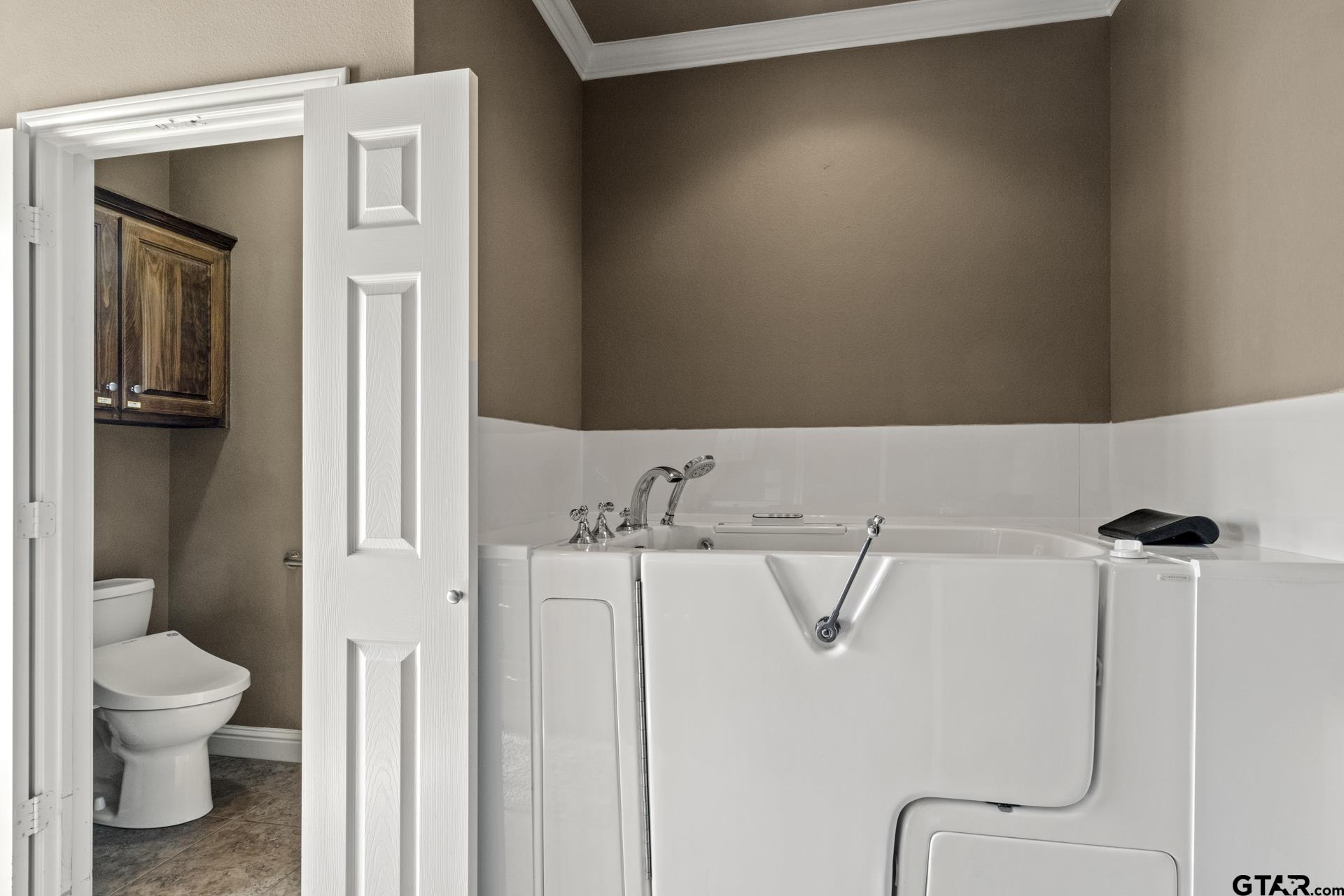 244 County Road 2321