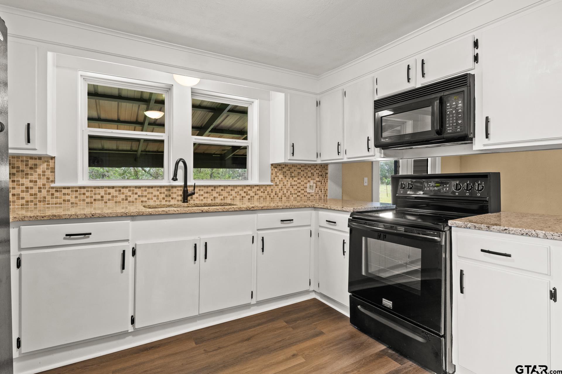 1302 SW County Road 3110